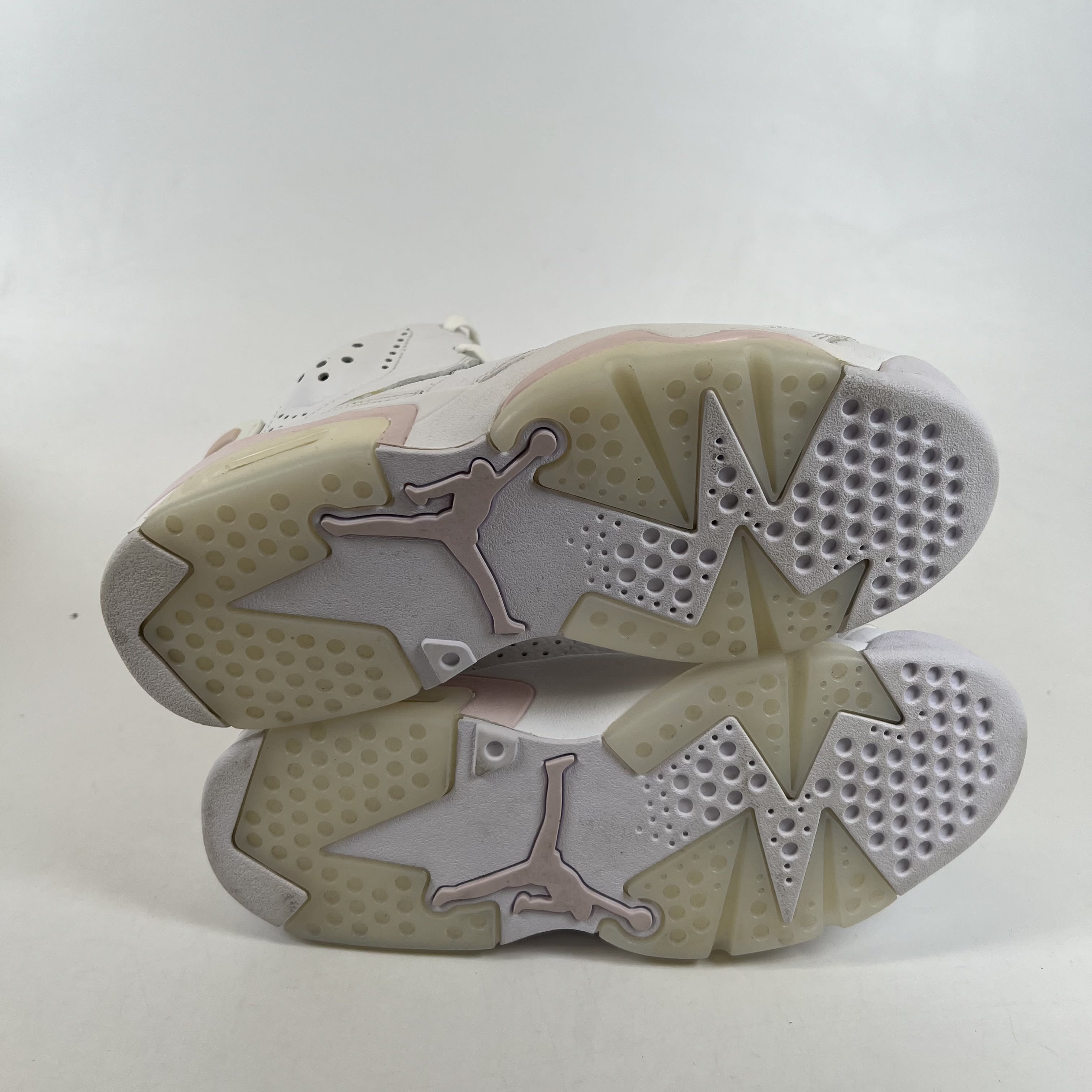 647924 Jordan 6 Retro Gold Hoops (Women's)
