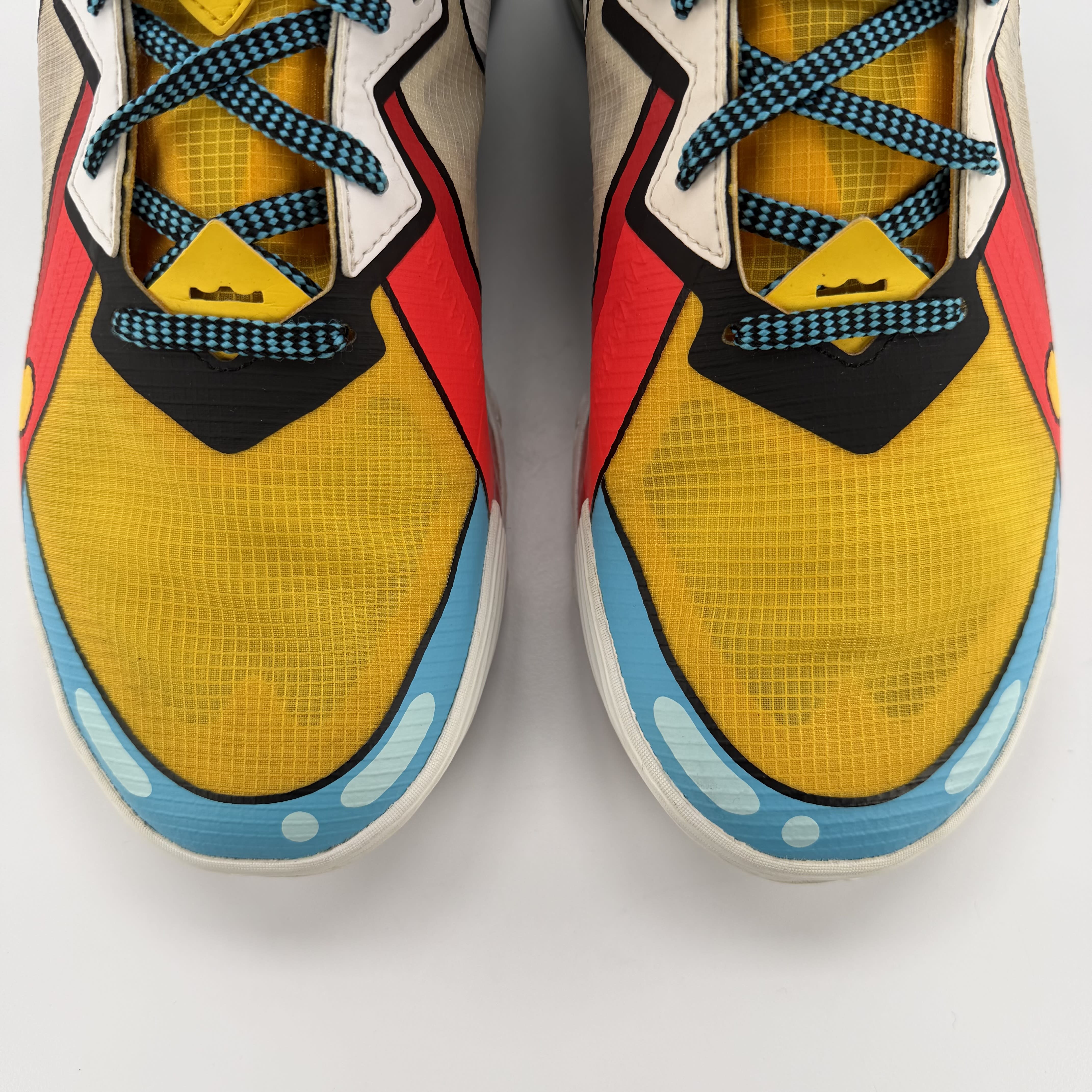 823502 Nike LeBron 18 Low Stewie Griffin