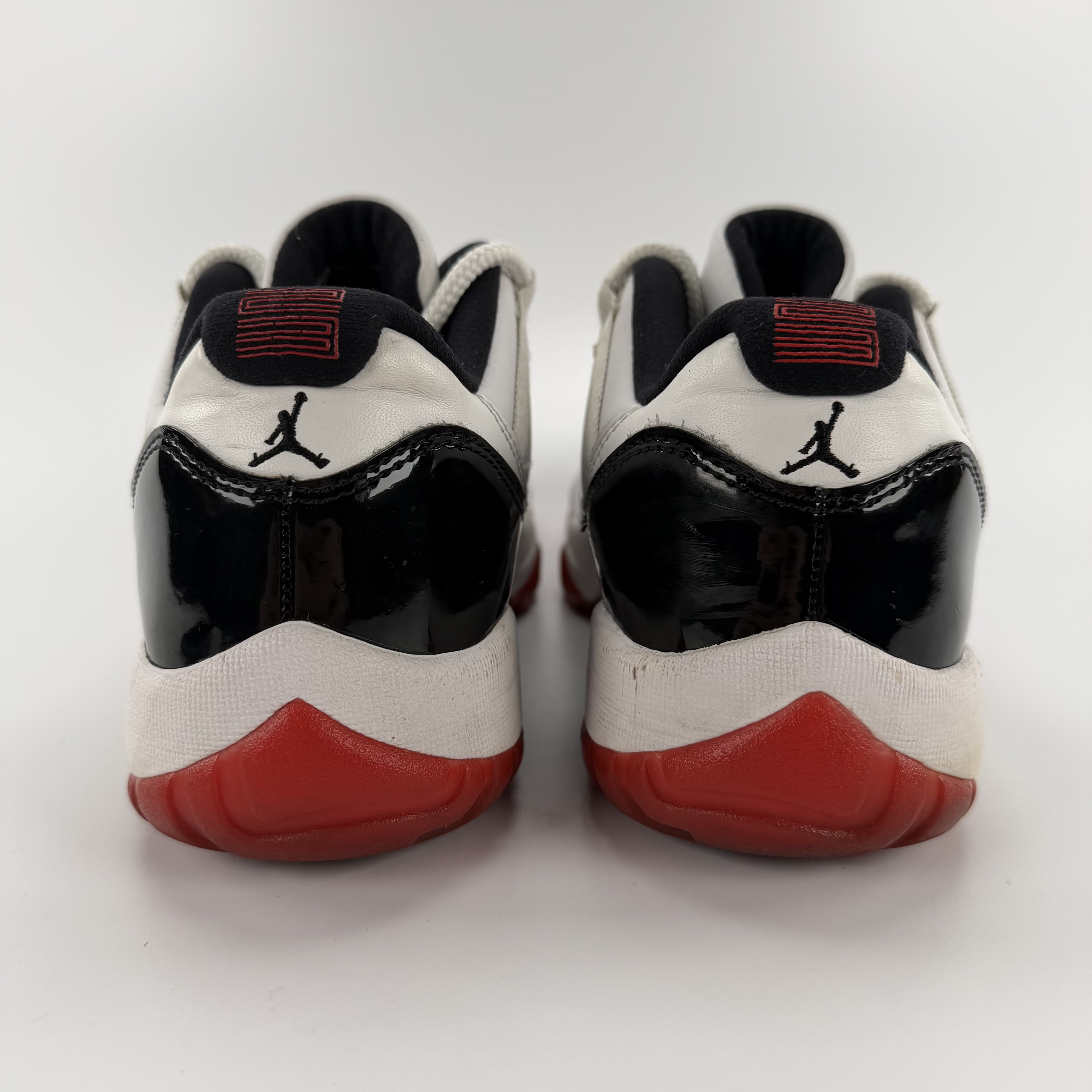 819637 Air Jordan 11 Retro Low 'Concord-Bred'