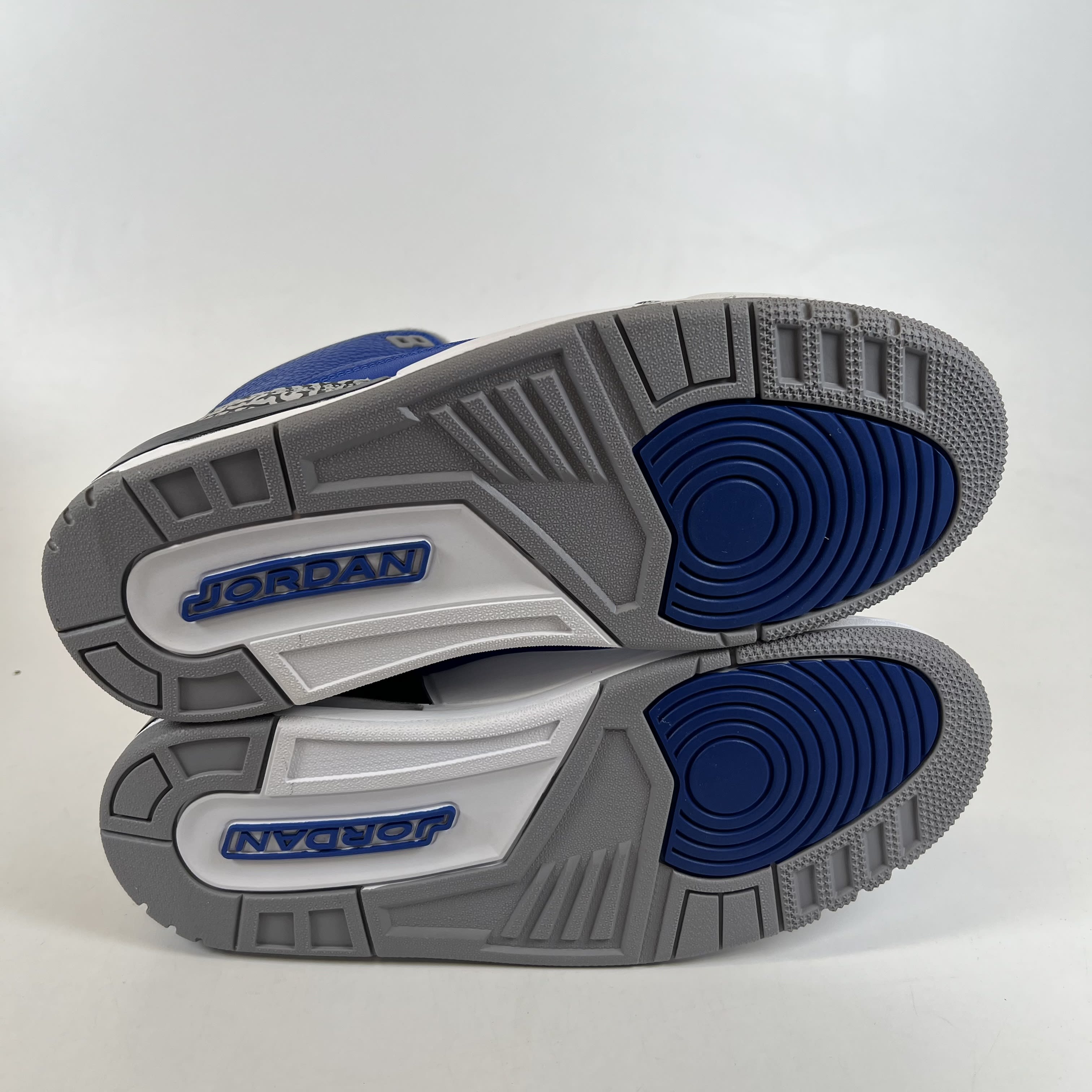[SP3713] Jordan 3 Retro Varsity Royal Cement
