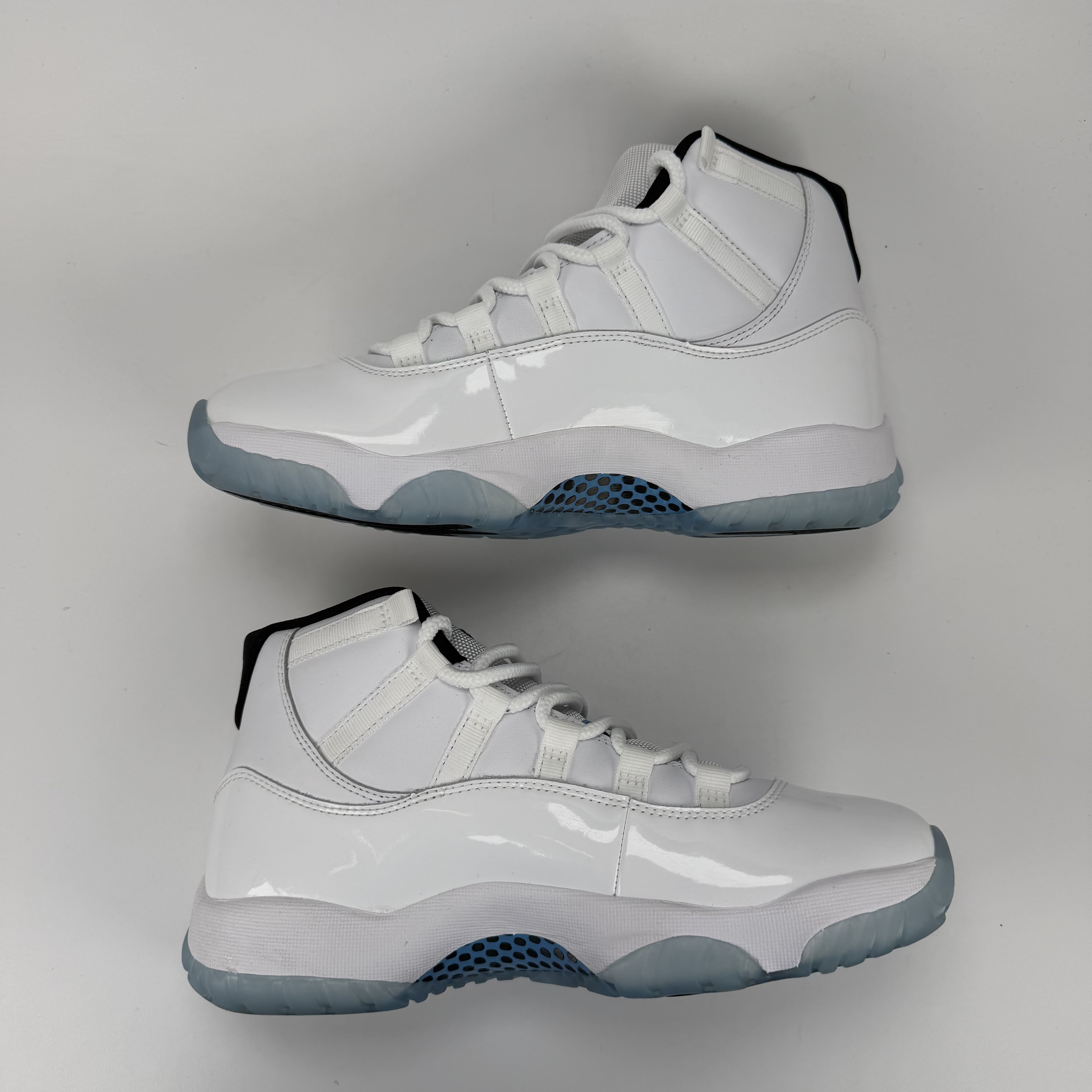 SP4473 Jordan 11 Retro Legend Blue (2024)
