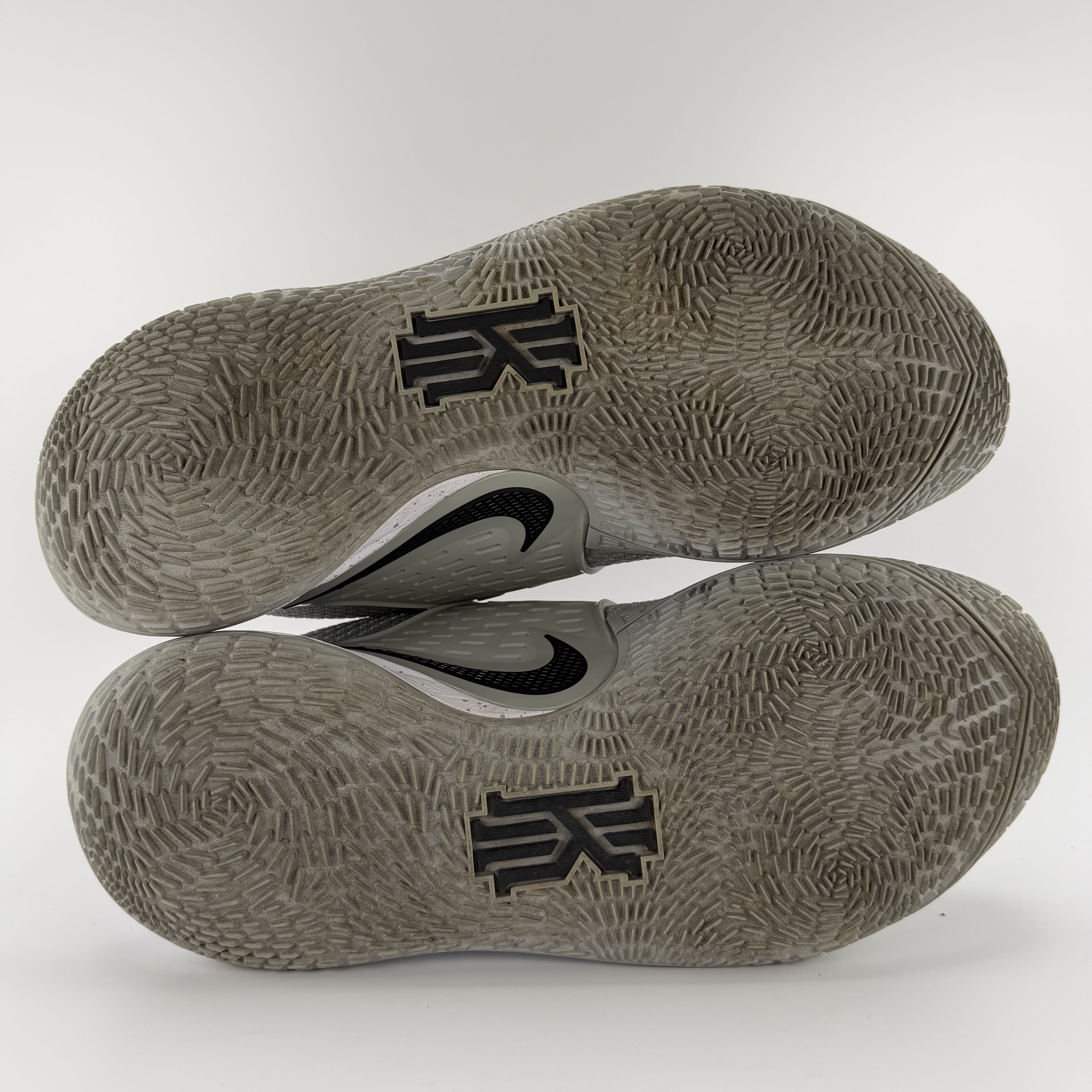 823506 Nike Kyrie 2 Low TB Promo Wolf Grey Black White