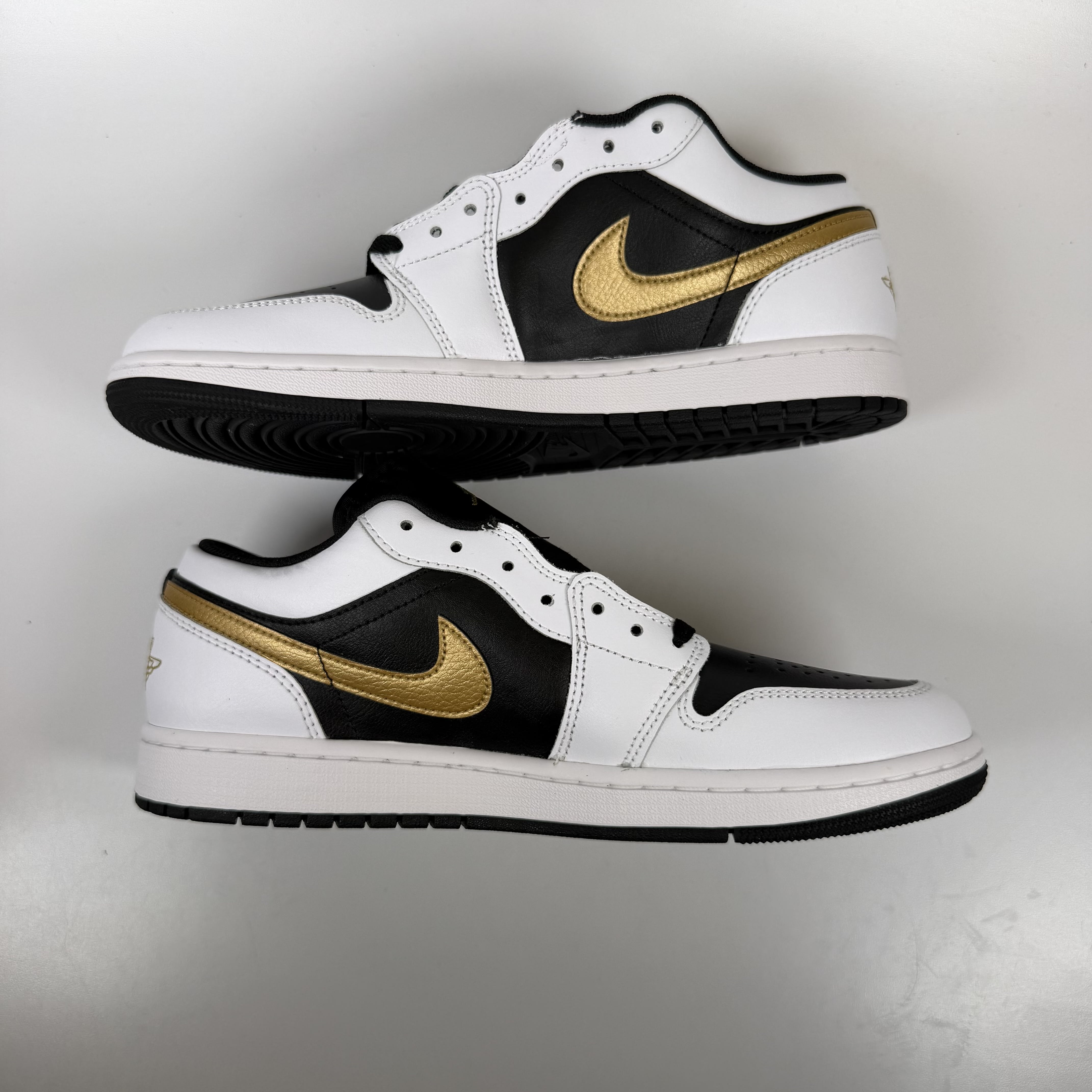 SP7060 Jordan 1 Low White Black Metallic Gold Swoosh