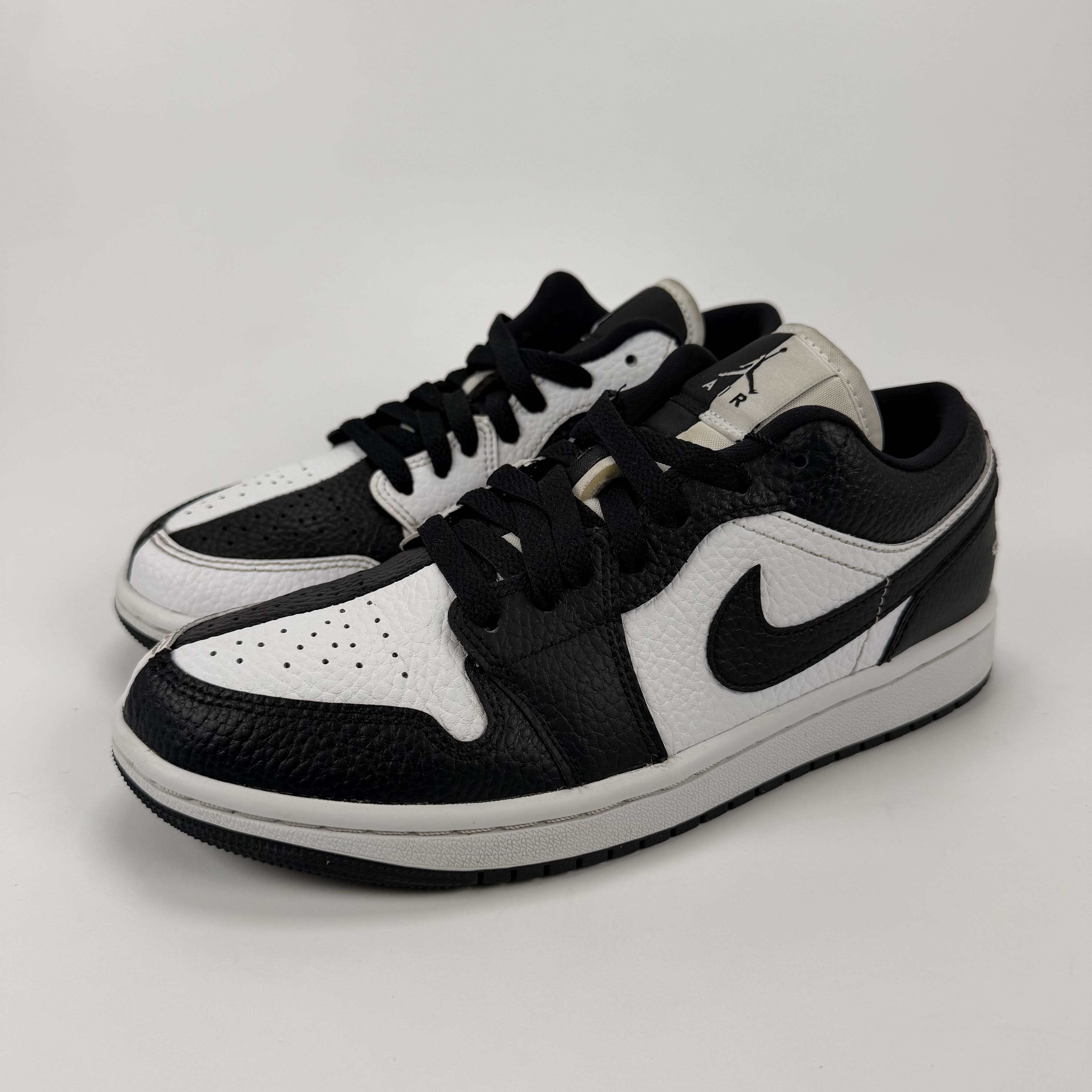 SP4448 Jordan 1 Low SE Homage Split White Black (Women's)