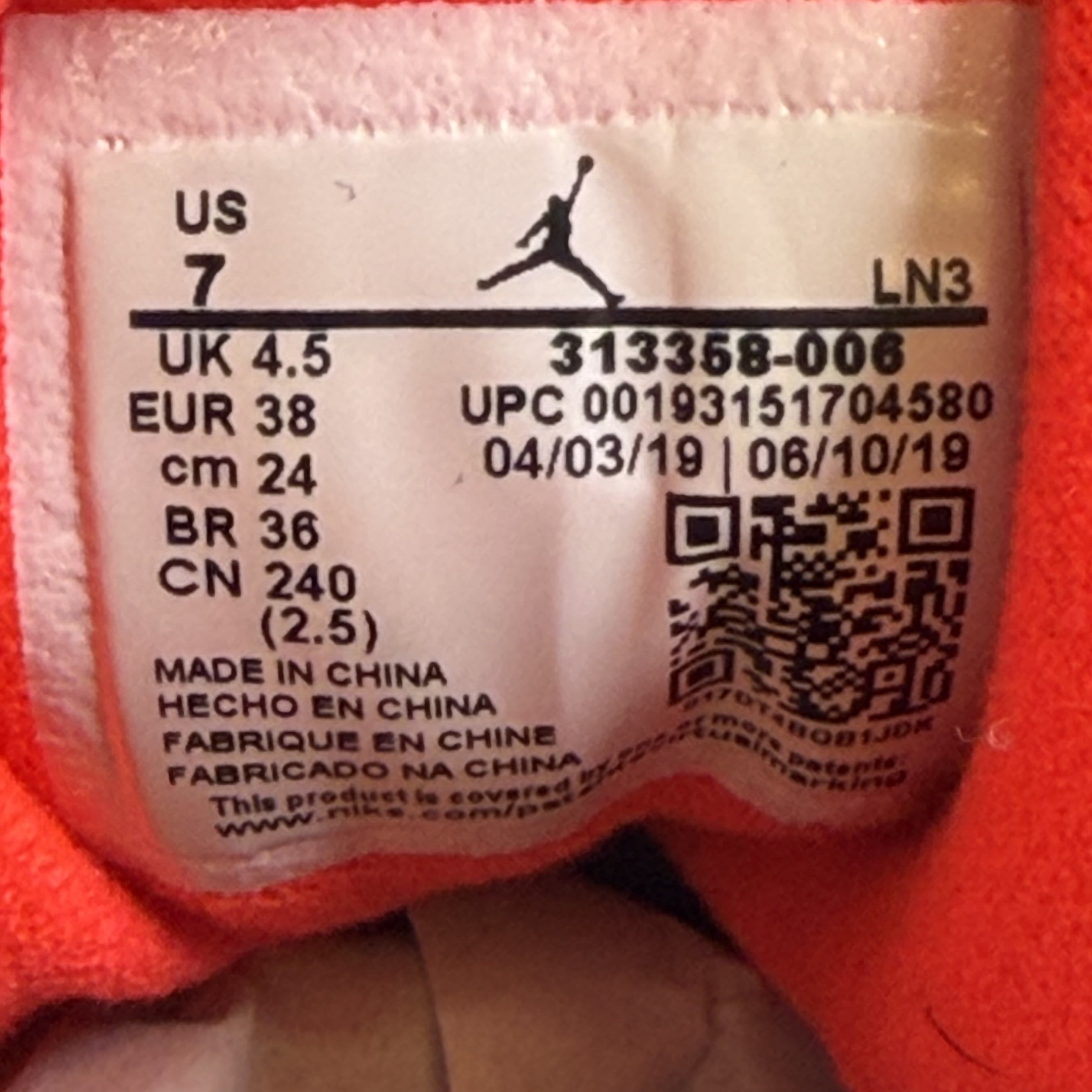SP7417 Jordan 7 Retro Black Patent (Women's)