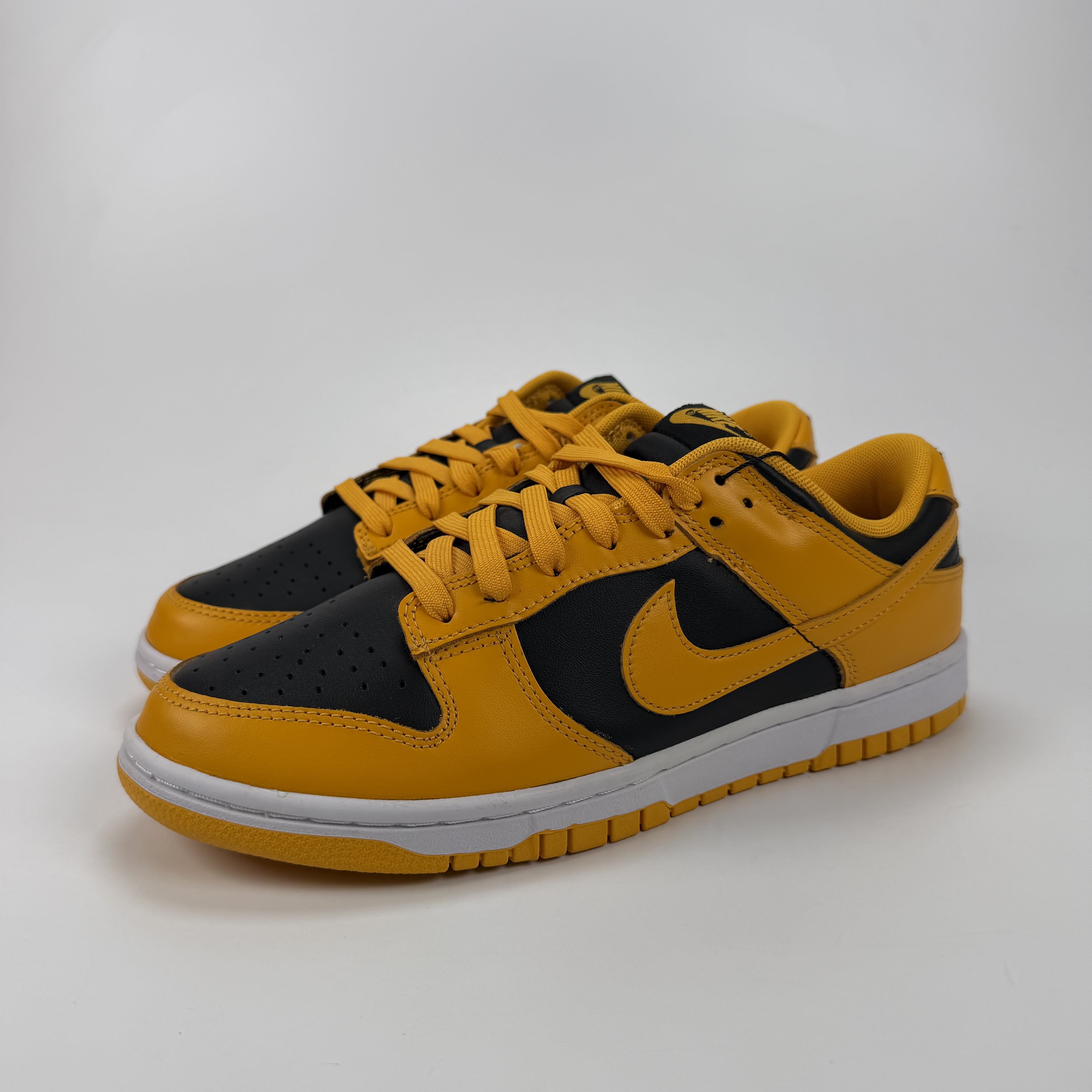 SP4864 Nike Dunk Low Championship Goldenrod (2021)