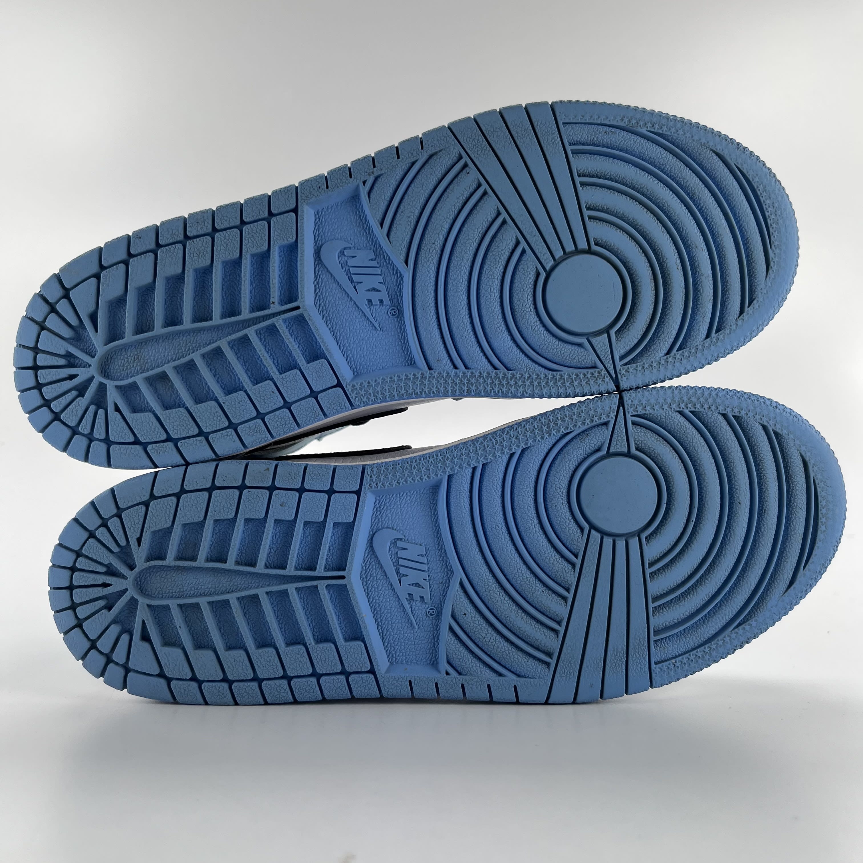 624491 Jordan 1 Retro High OG University Blue (PS)