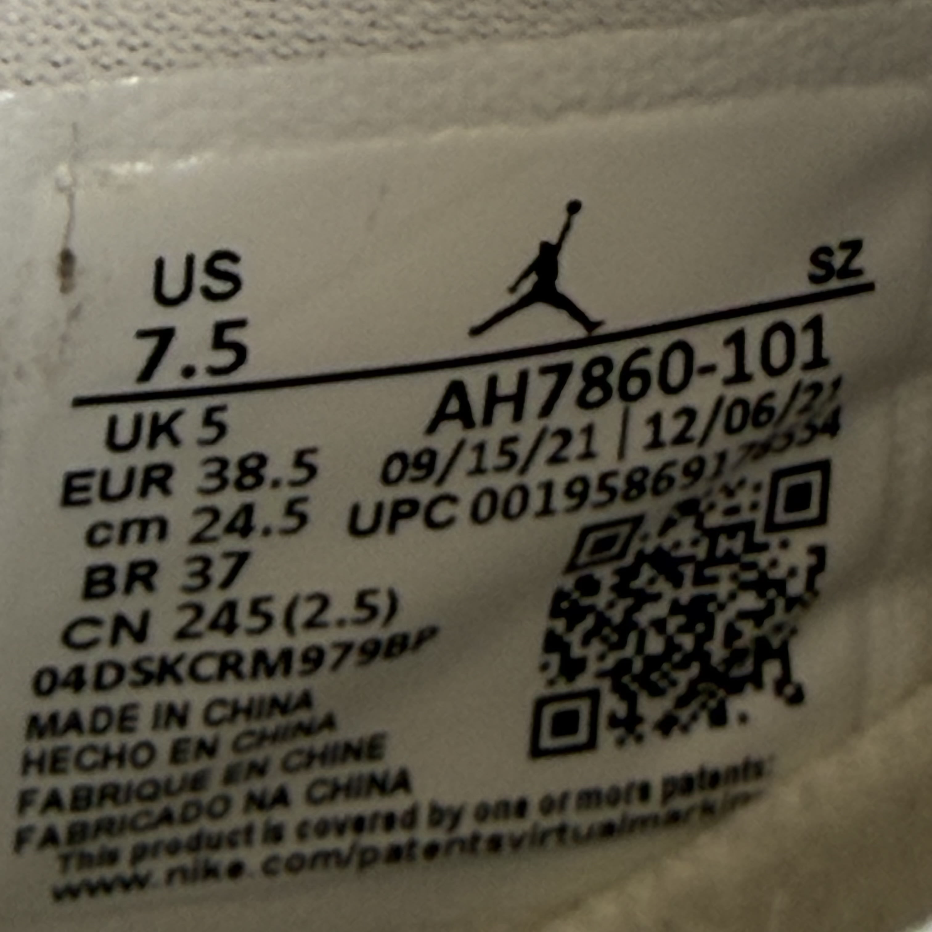 SP4991 Jordan 11 Retro Low Pure Violet (Women's)