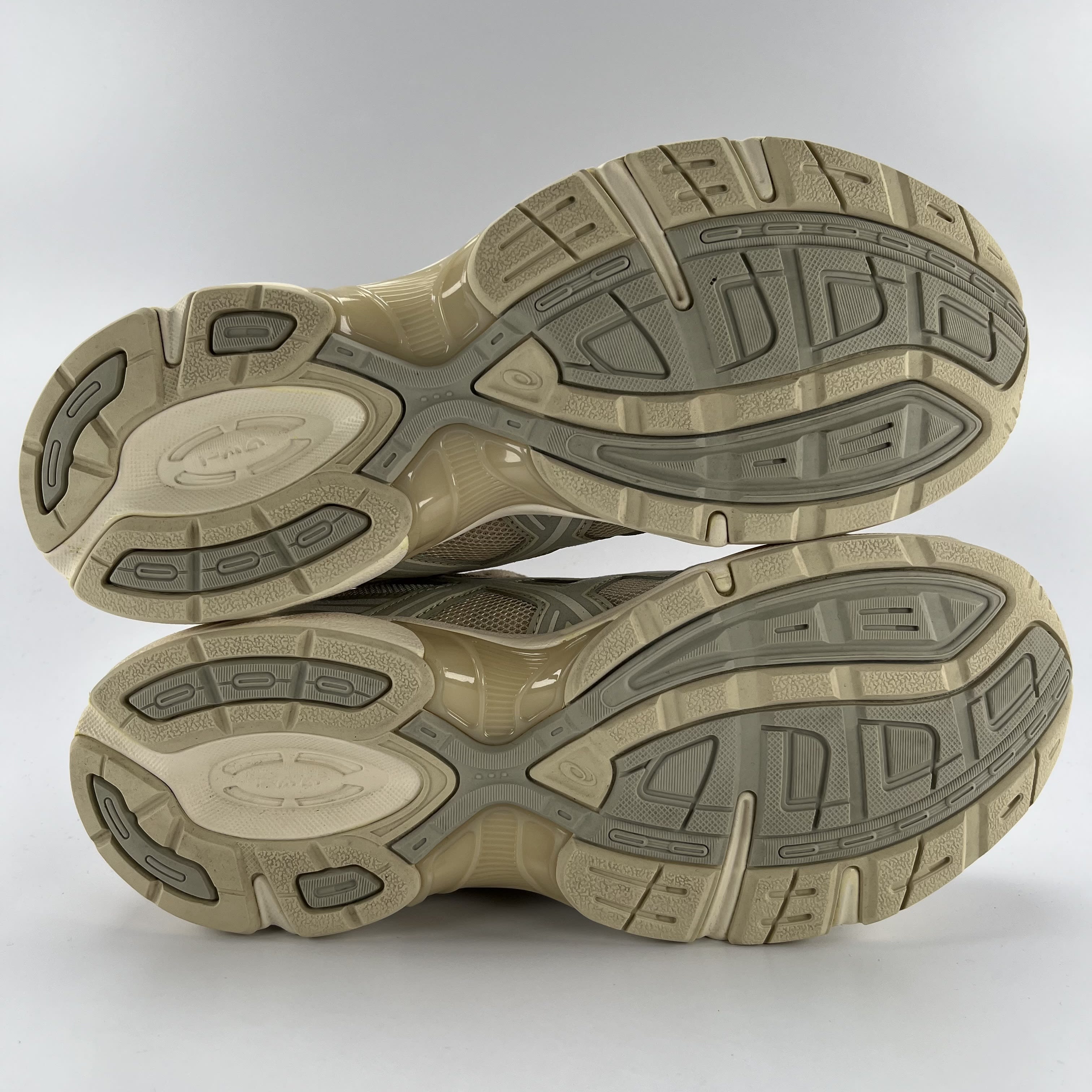 633811 ASICS Gel-1130 Vanilla White Sage