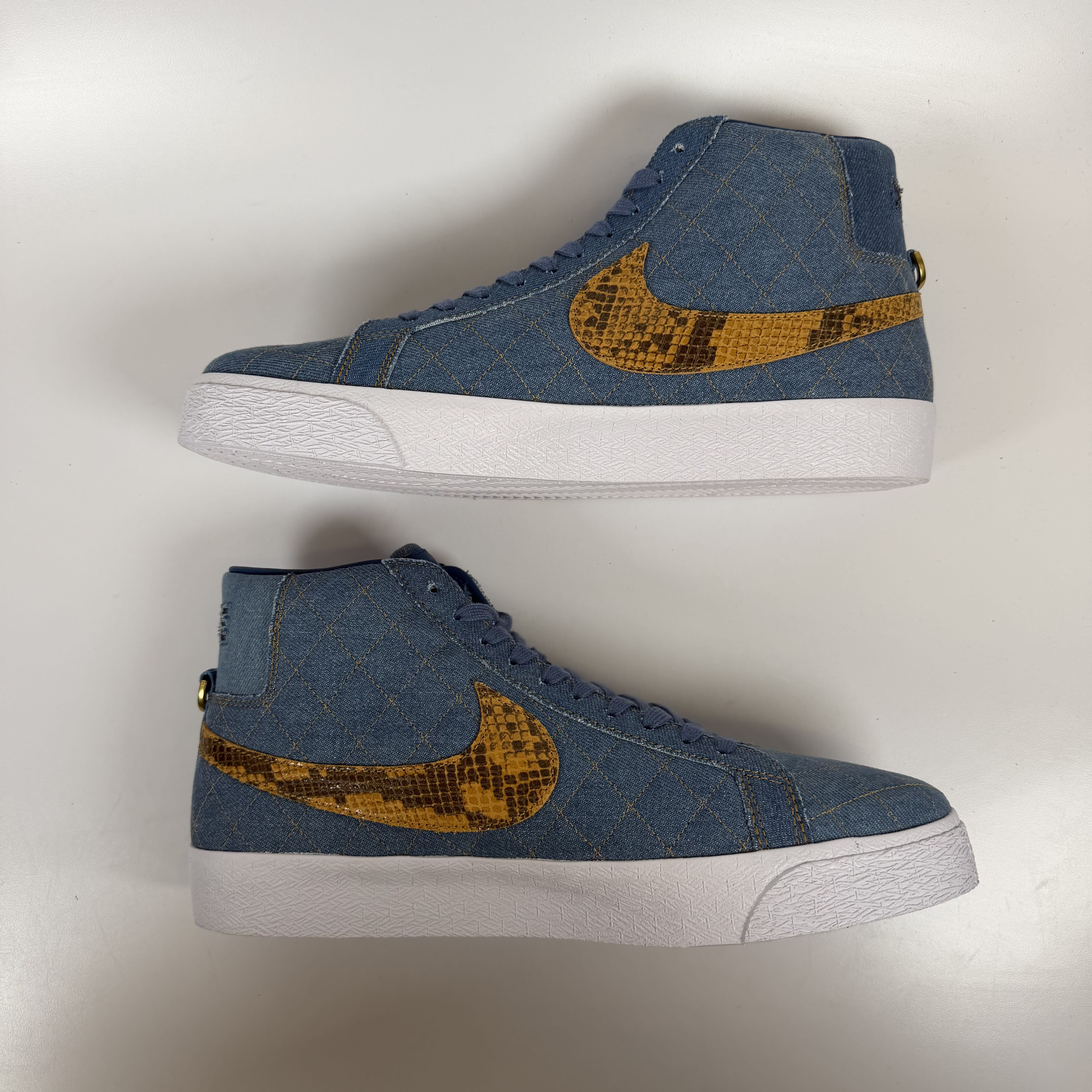 SP7053 Nike SB Blazer Mid QS Supreme Denim