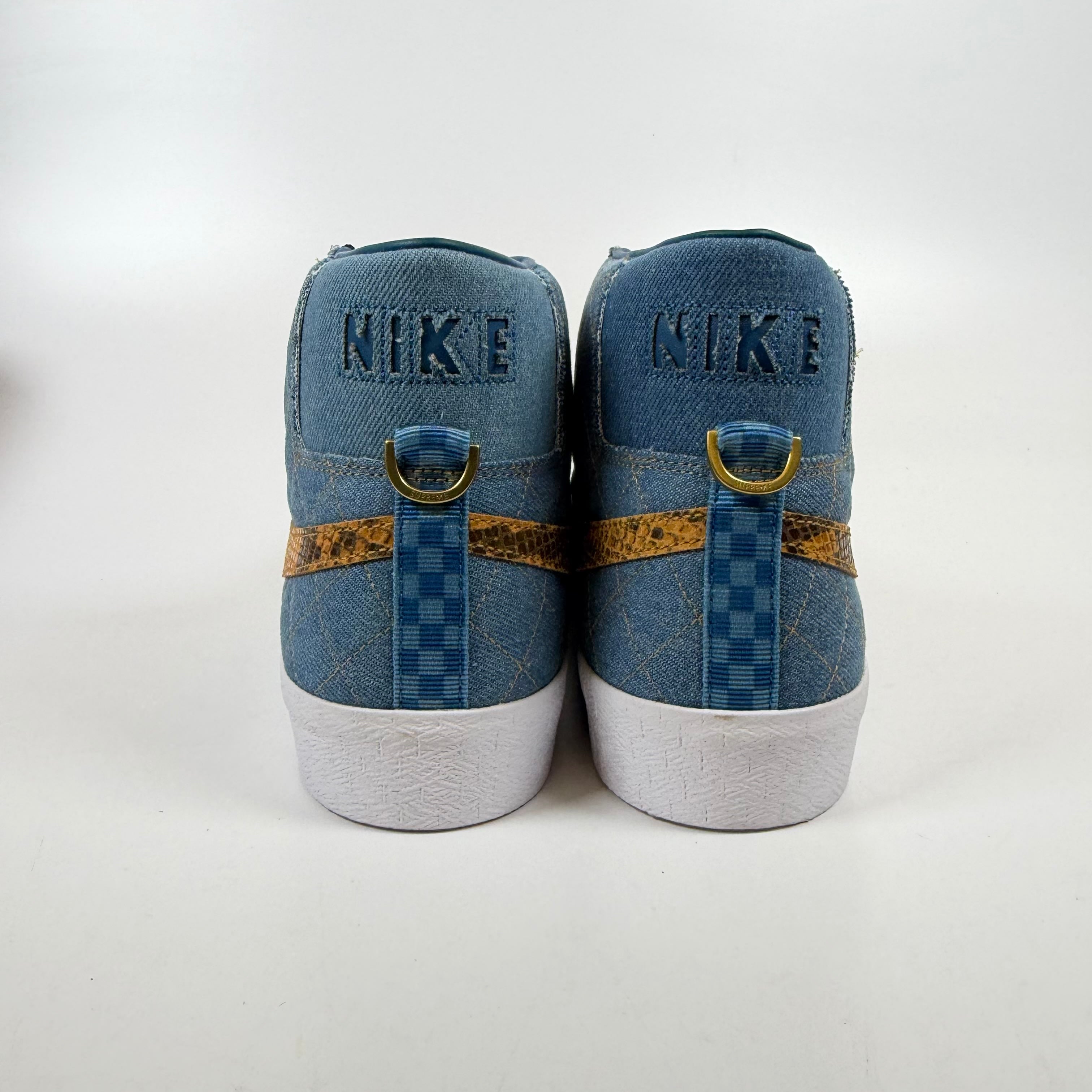 SP7053 Nike SB Blazer Mid QS Supreme Denim