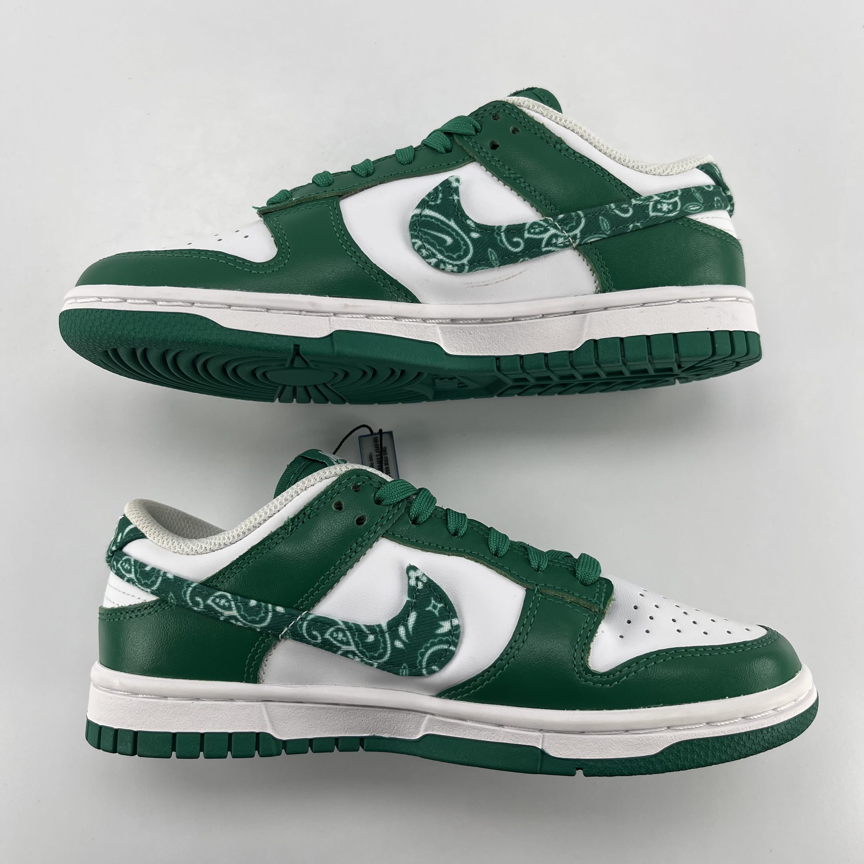 702941 Wmns Dunk Low 'Green Paisley'