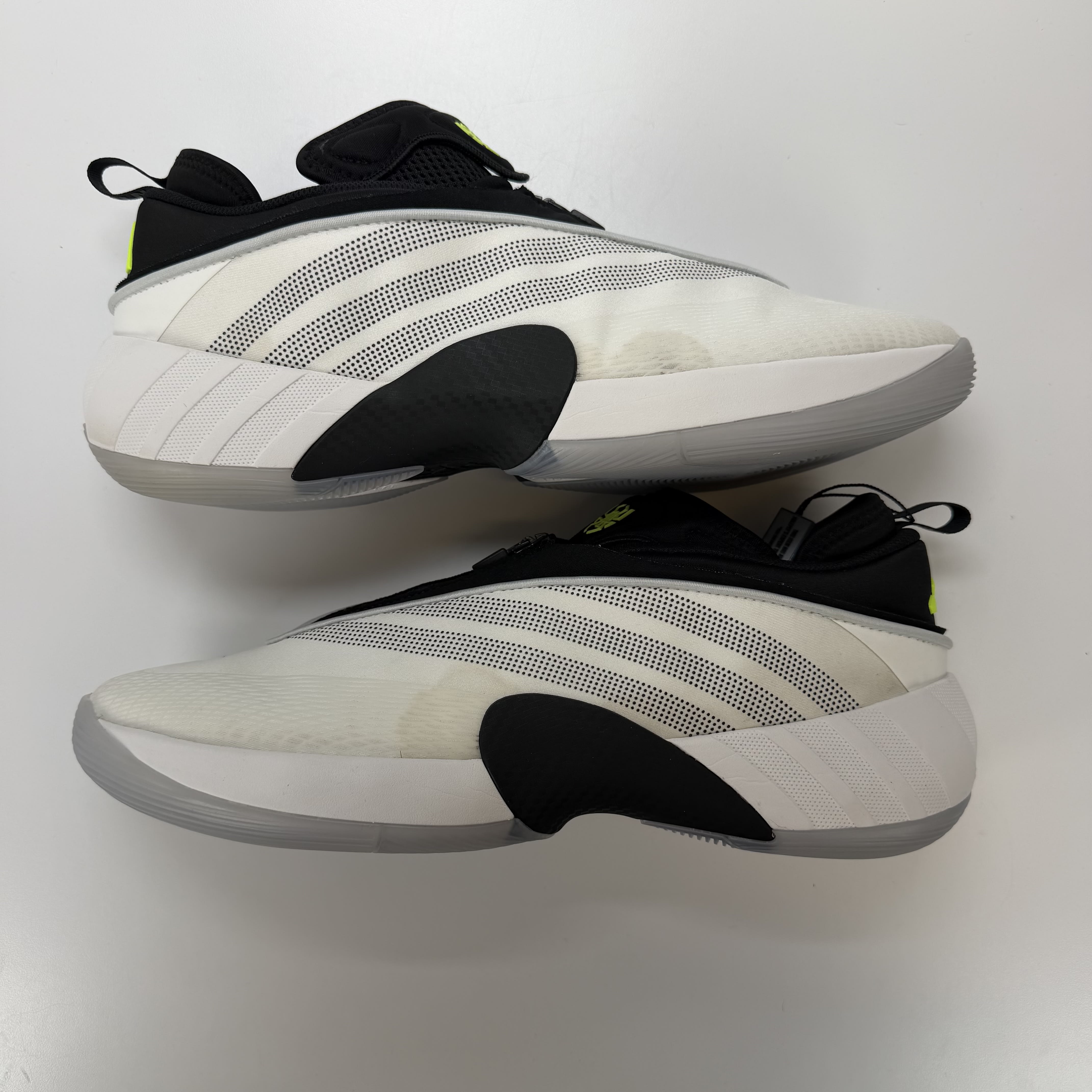 SP3692 adidas D.O.N. Issue #7 White Black