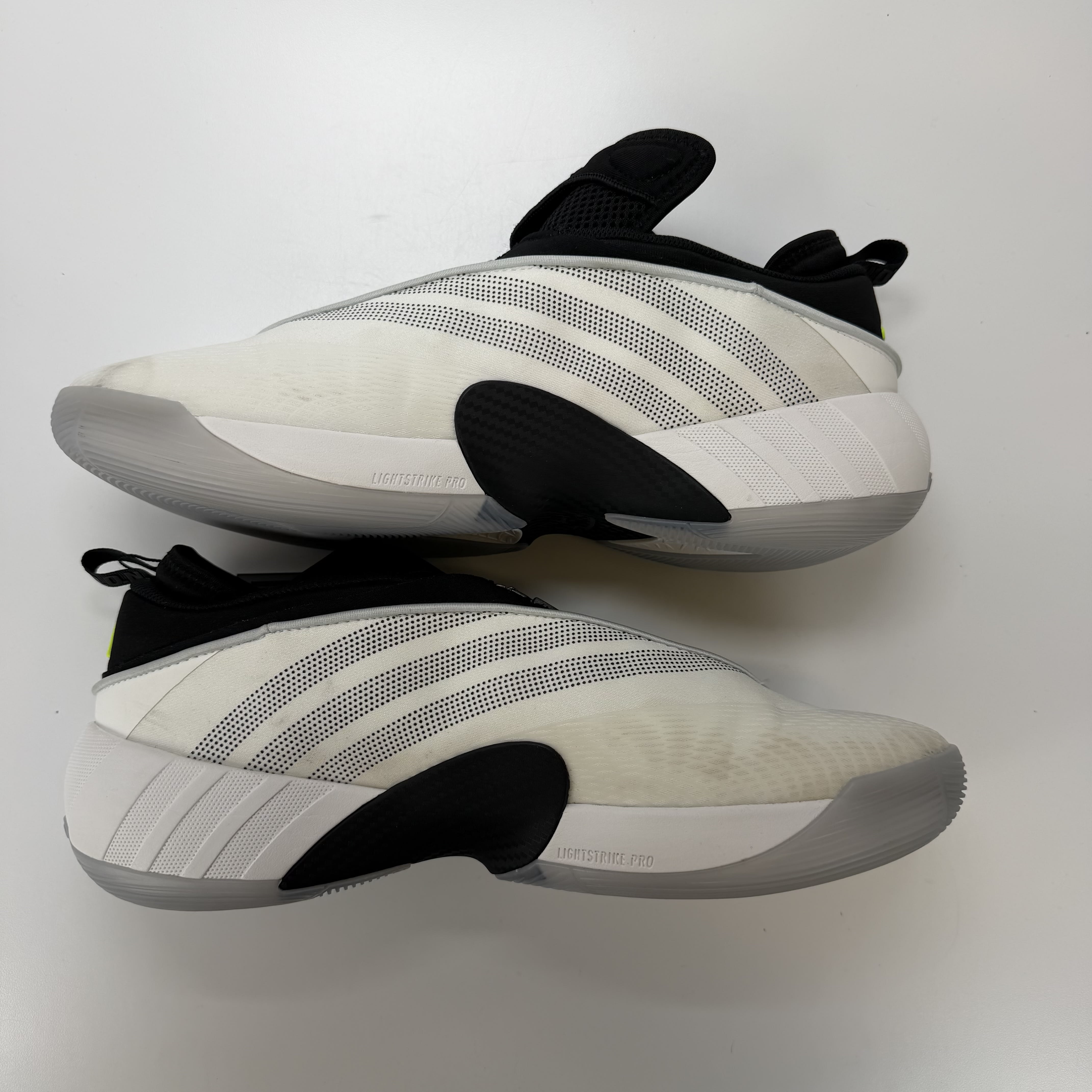 SP3692 adidas D.O.N. Issue #7 White Black