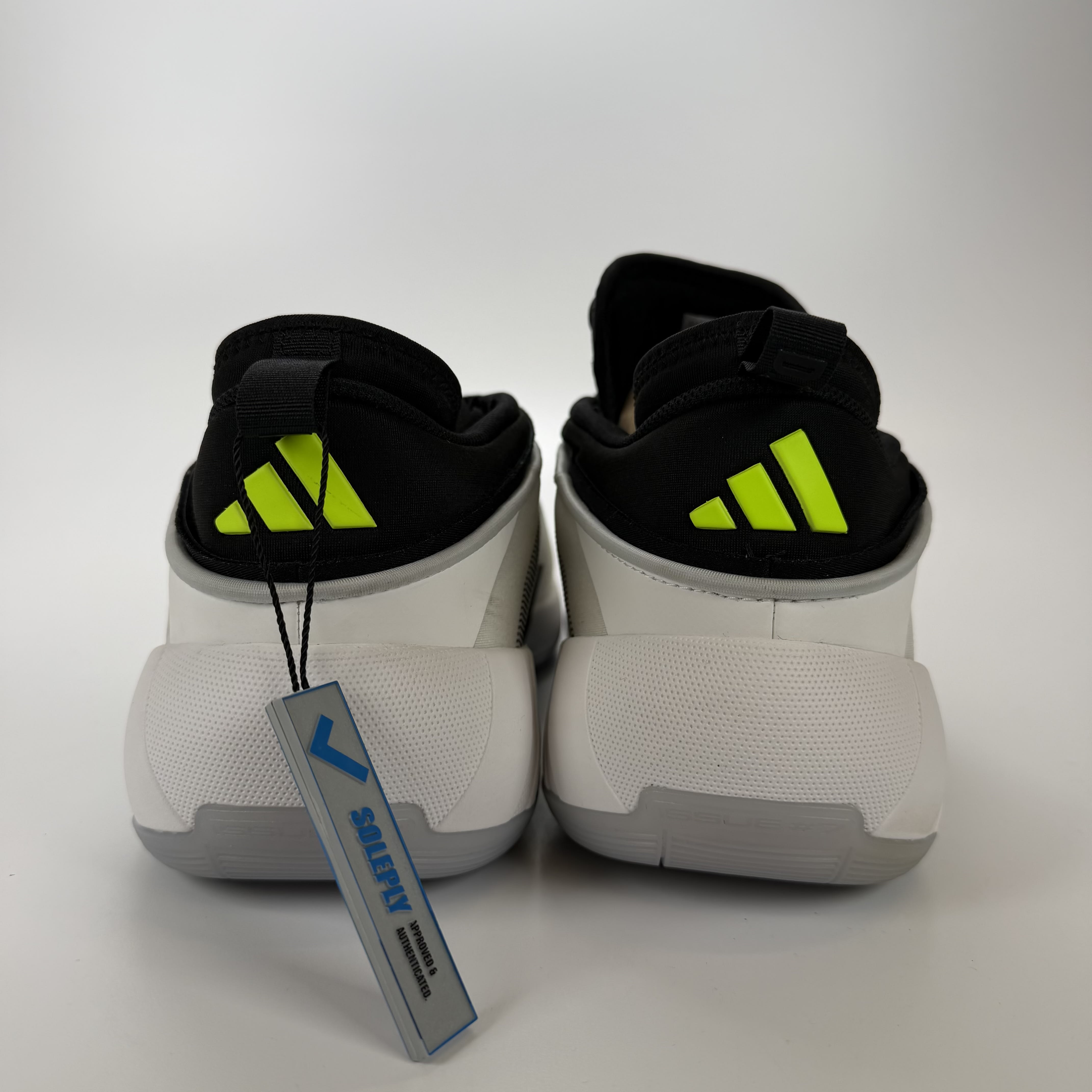 SP3692 adidas D.O.N. Issue #7 White Black