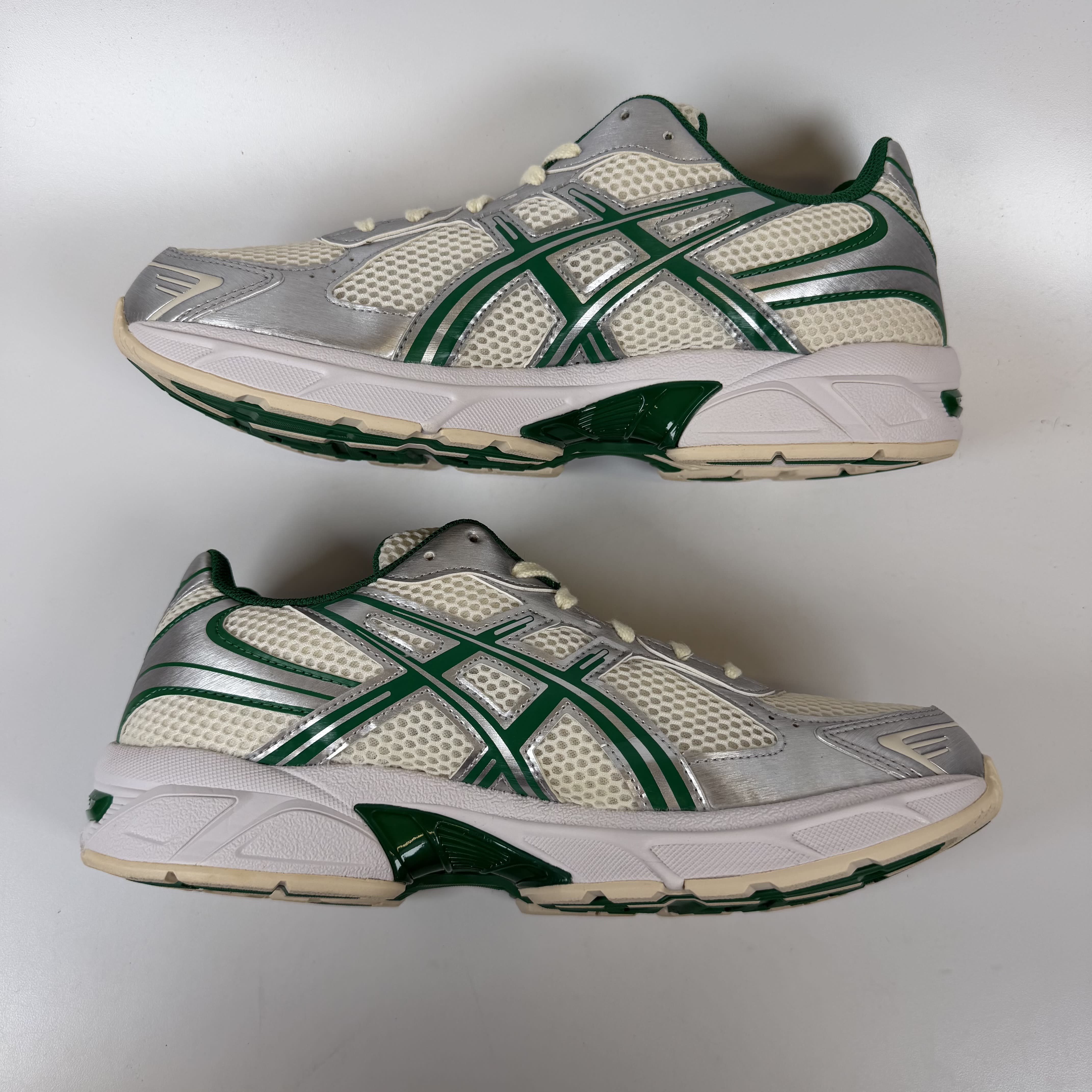 SP10025 ASICS Gel-1130 Cream Kale