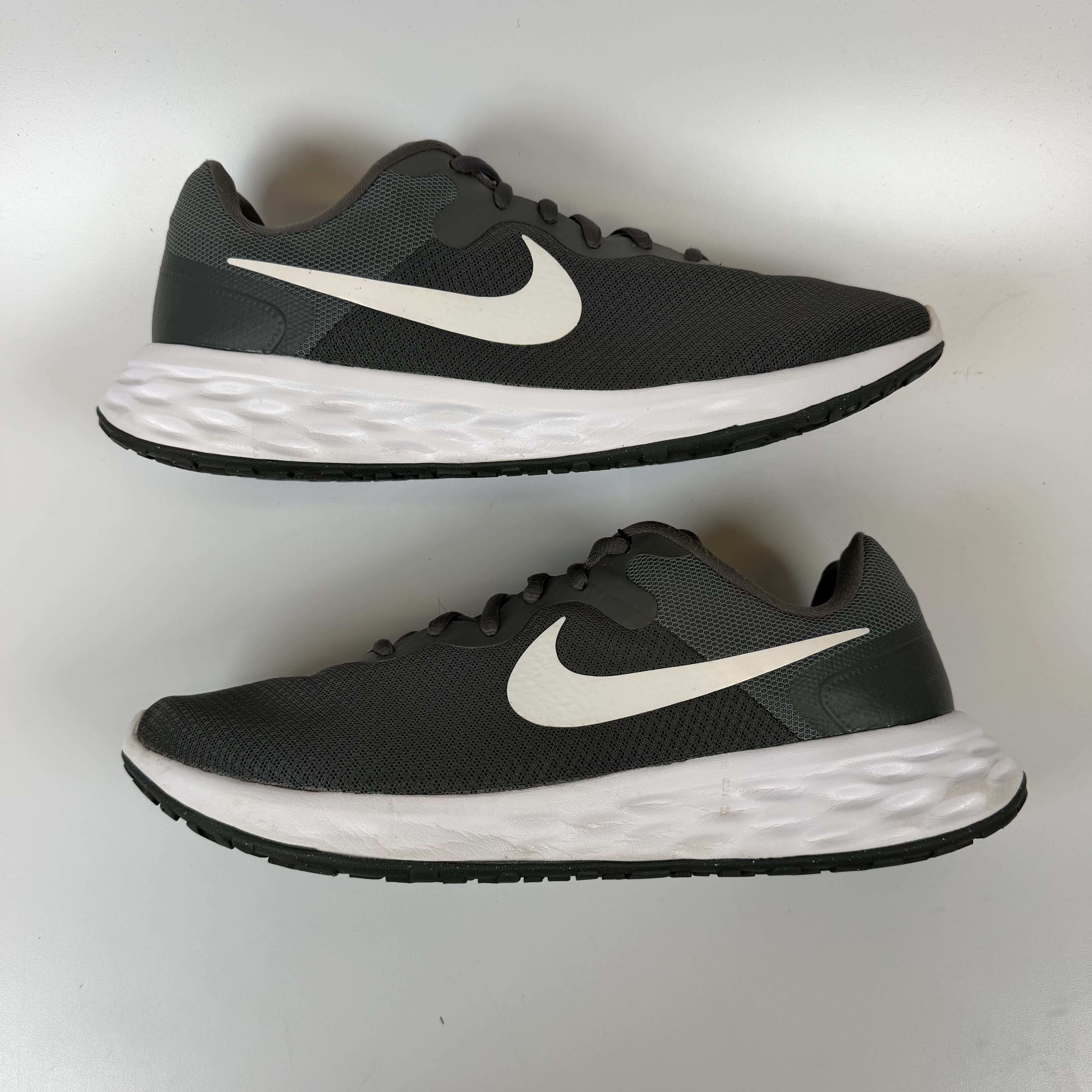SP10128 Nike Revolution 6 Iron Grey Whtie Smoke Grey