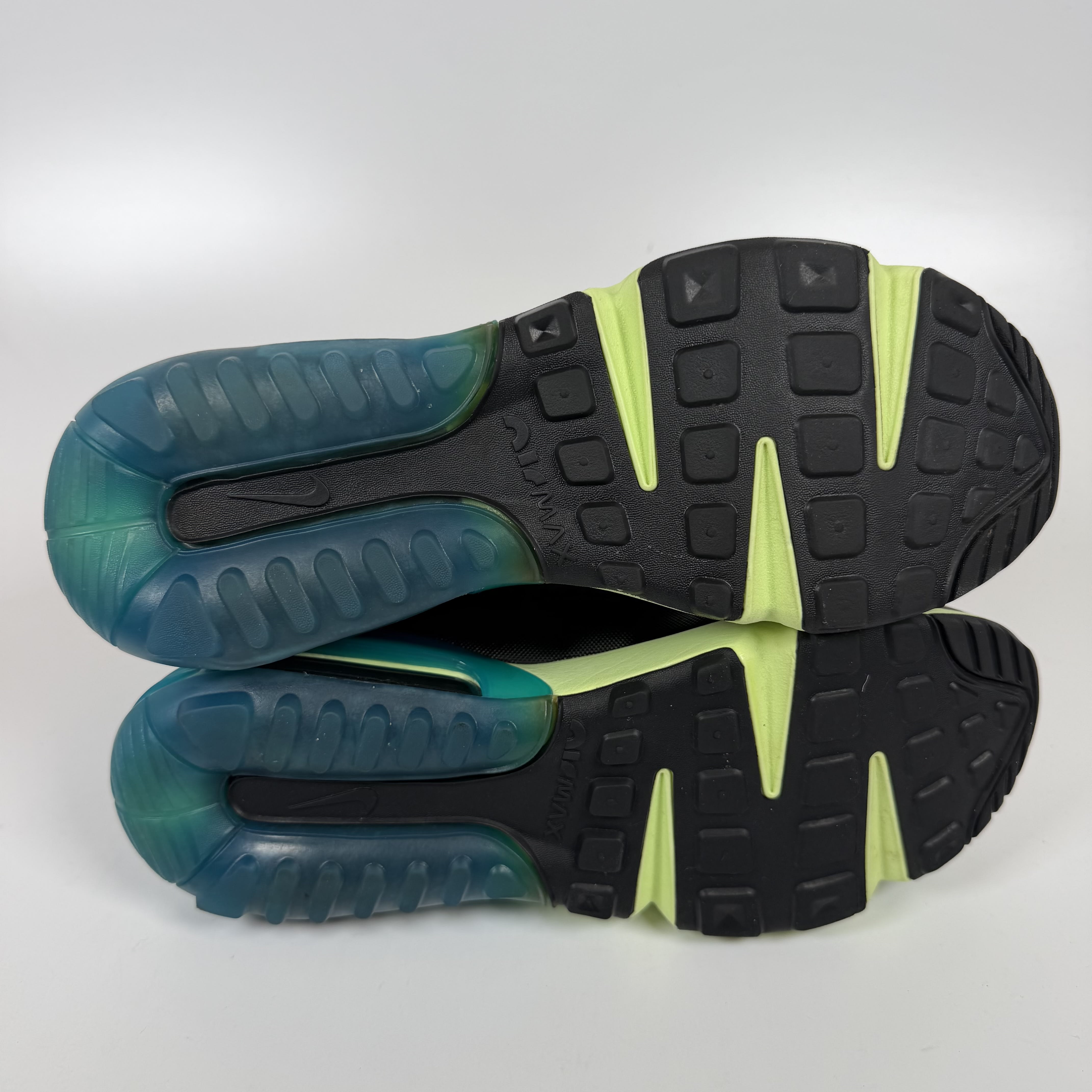 SP7298 Nike Air Max 2090 Blue Volt (GS)
