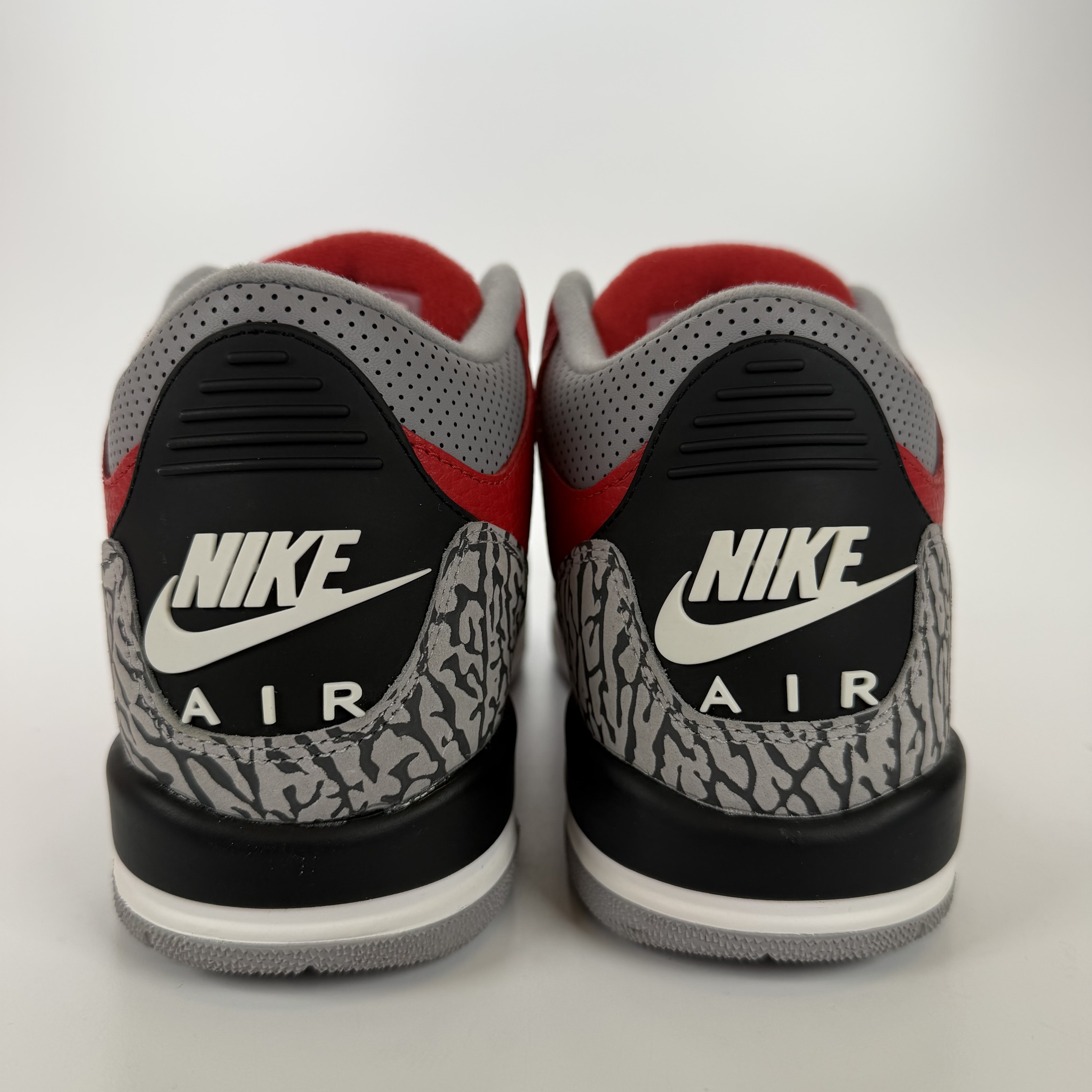 SP4917 Jordan 3 Retro SE Fire Red (GS)