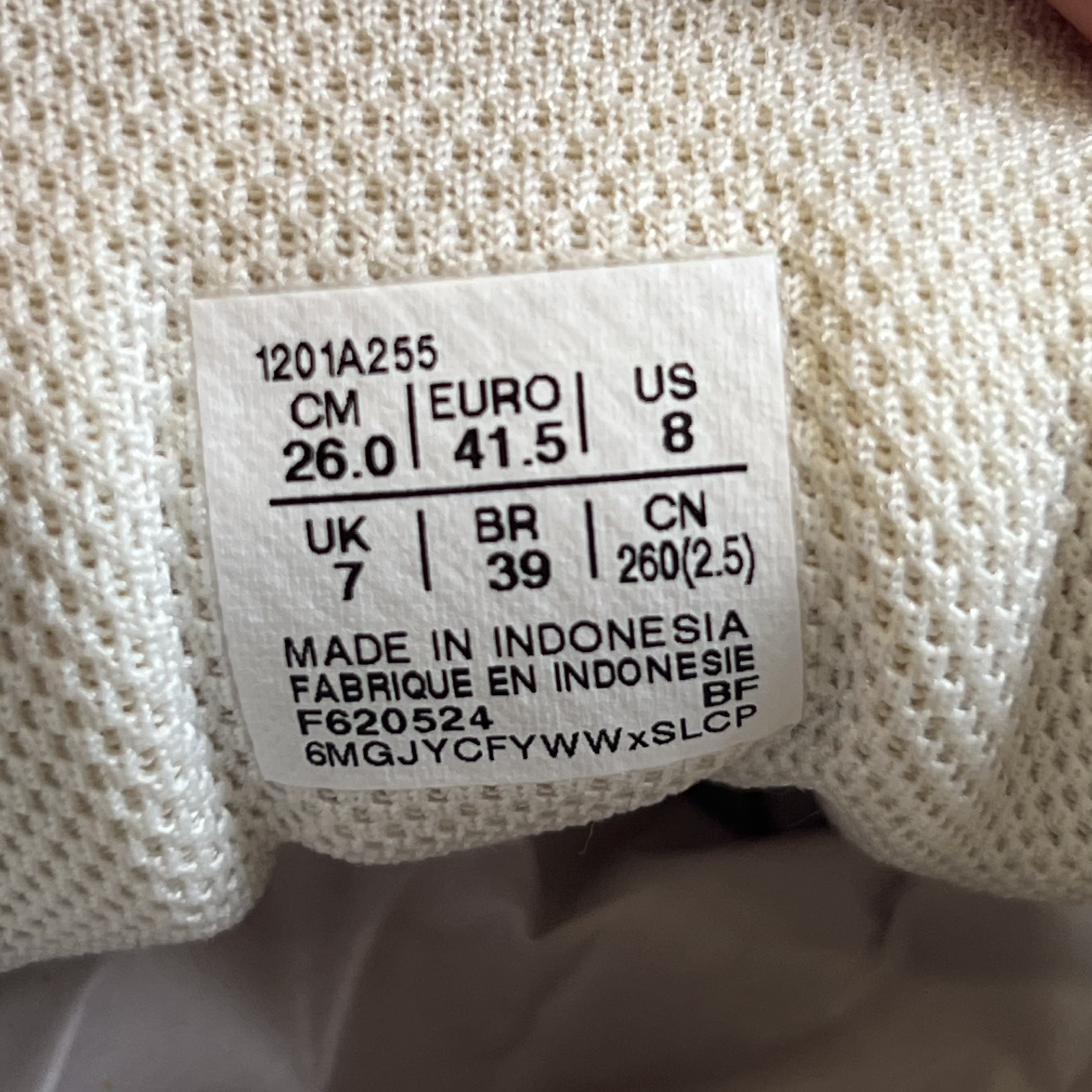SP14280 ASICS Gel-1130 Pale Oak Grand Shark