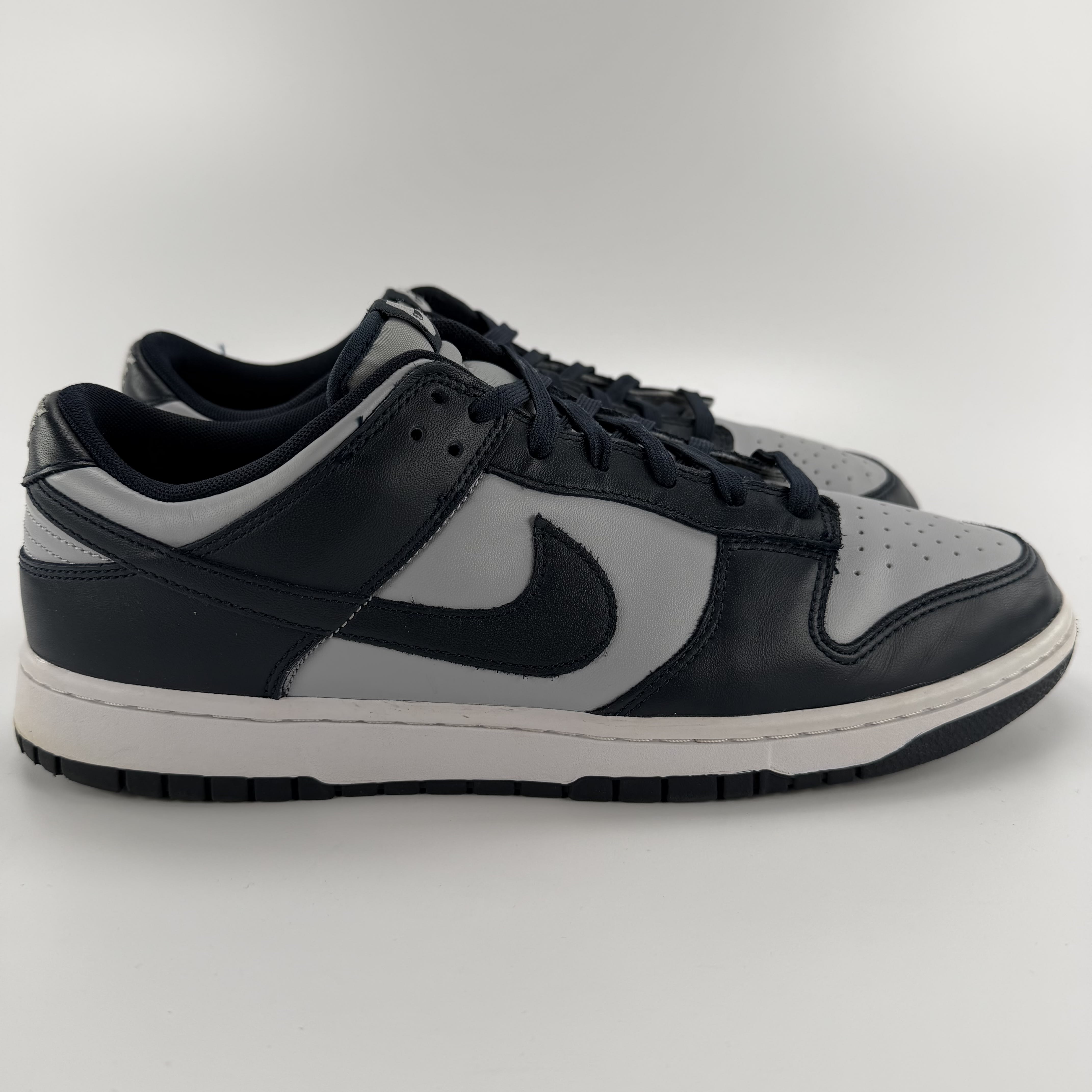 259153 Nike Dunk Low Georgetown