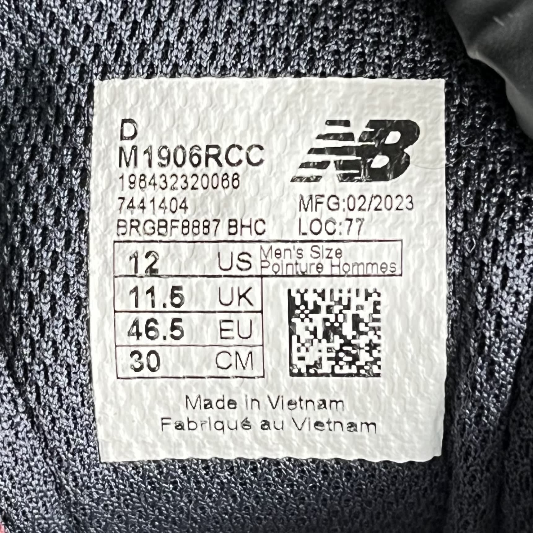 793834 New Balance 1906R Burgundy Black