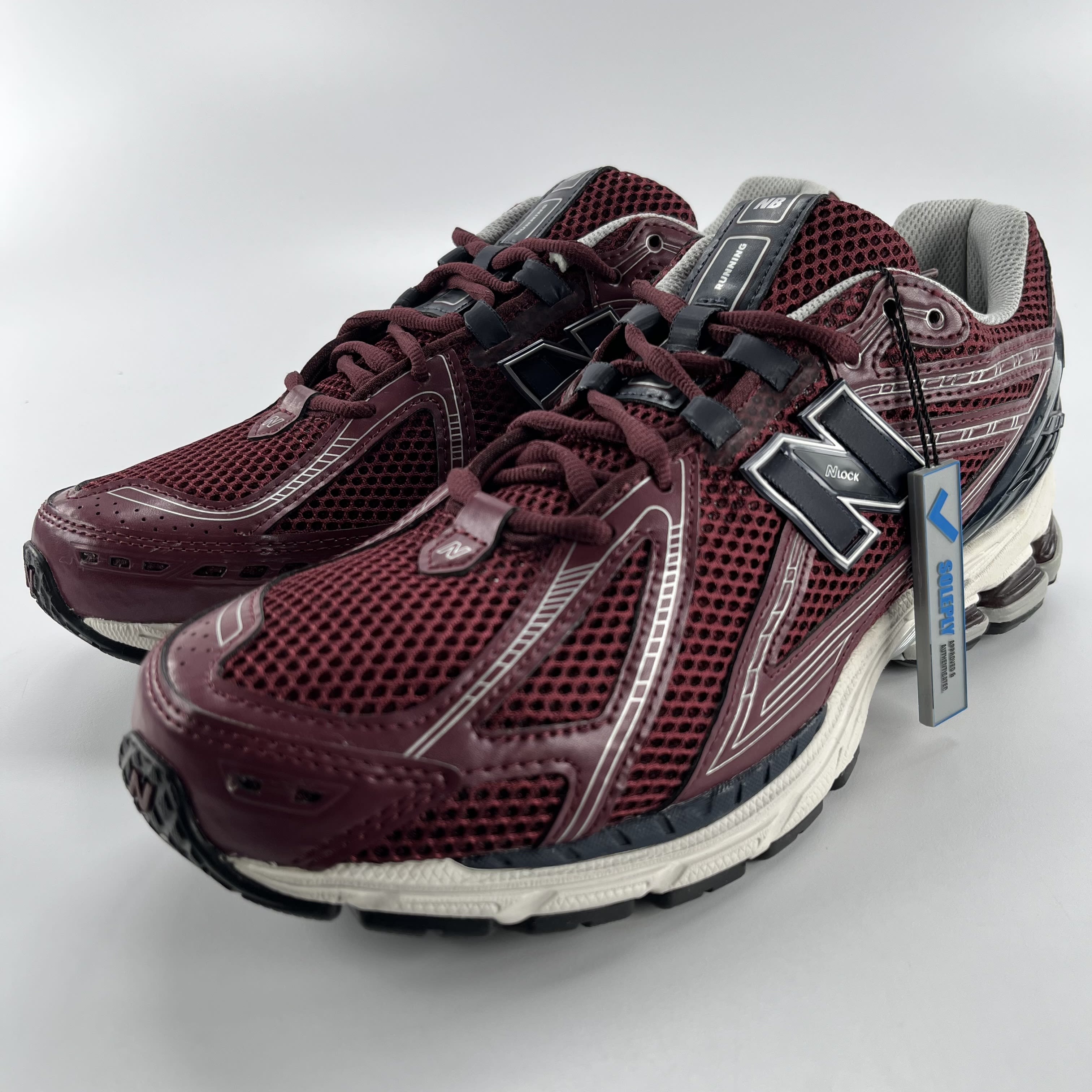 793834 New Balance 1906R Burgundy Black