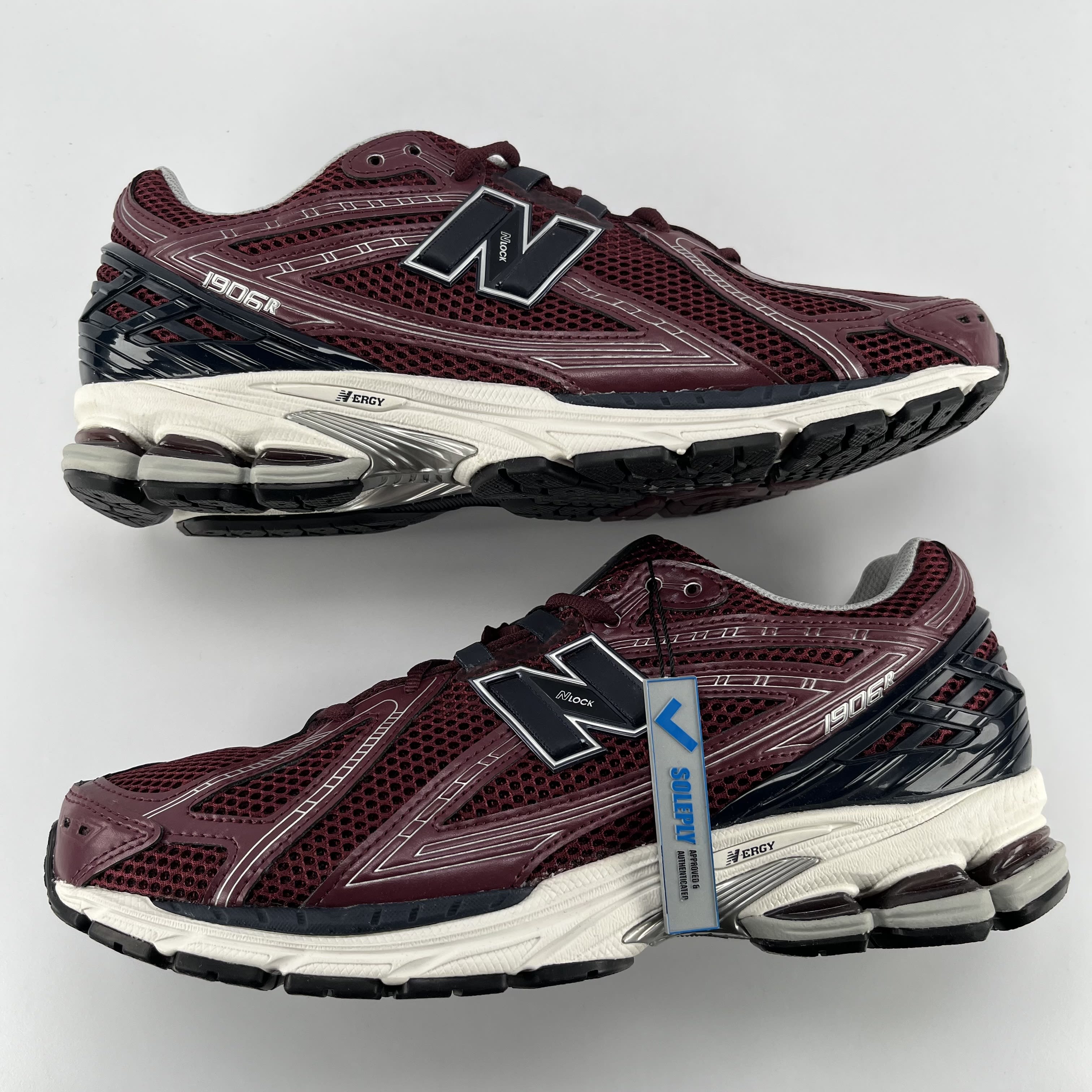 793834 New Balance 1906R Burgundy Black