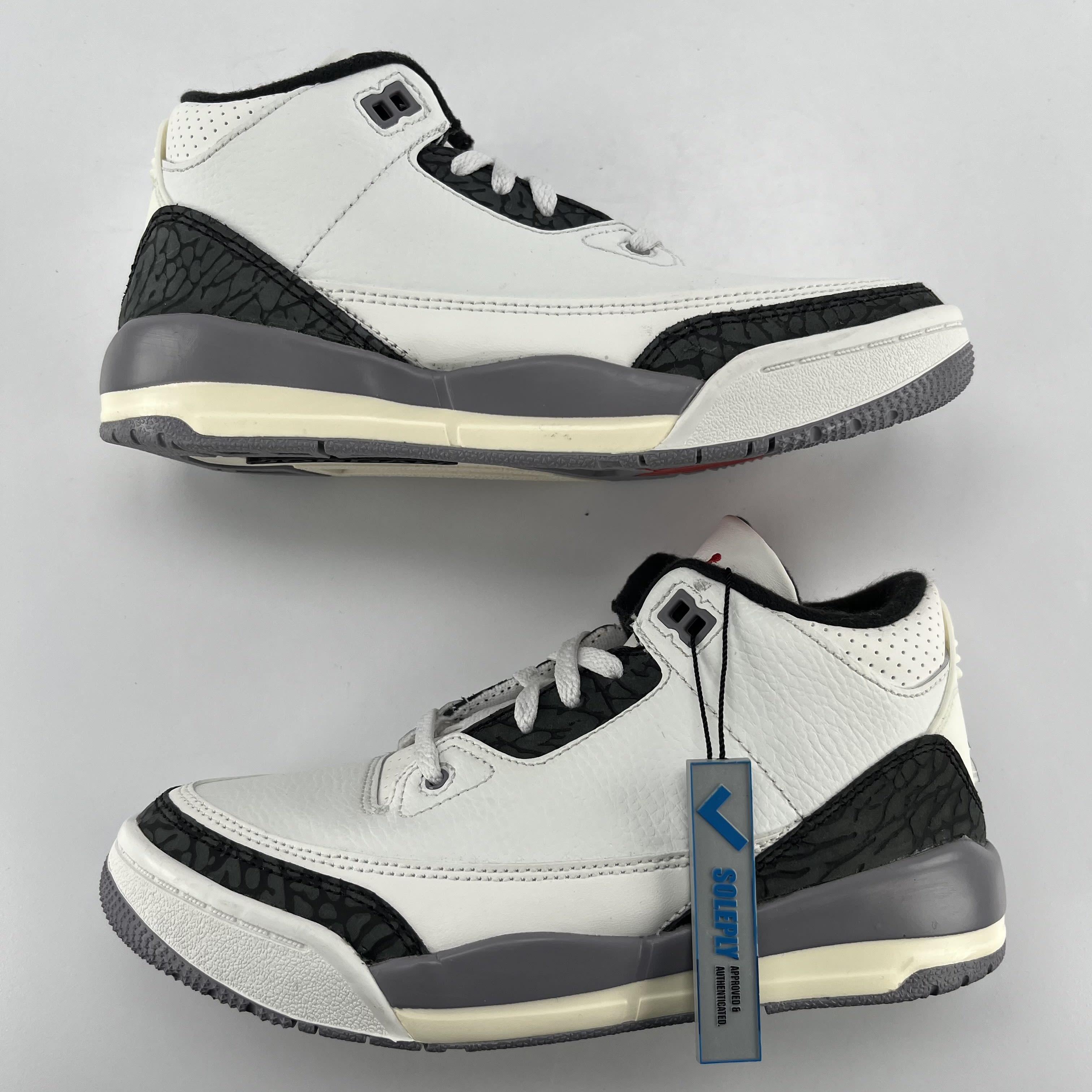 313235 Jordan 3 Retro Cement Grey (PS)