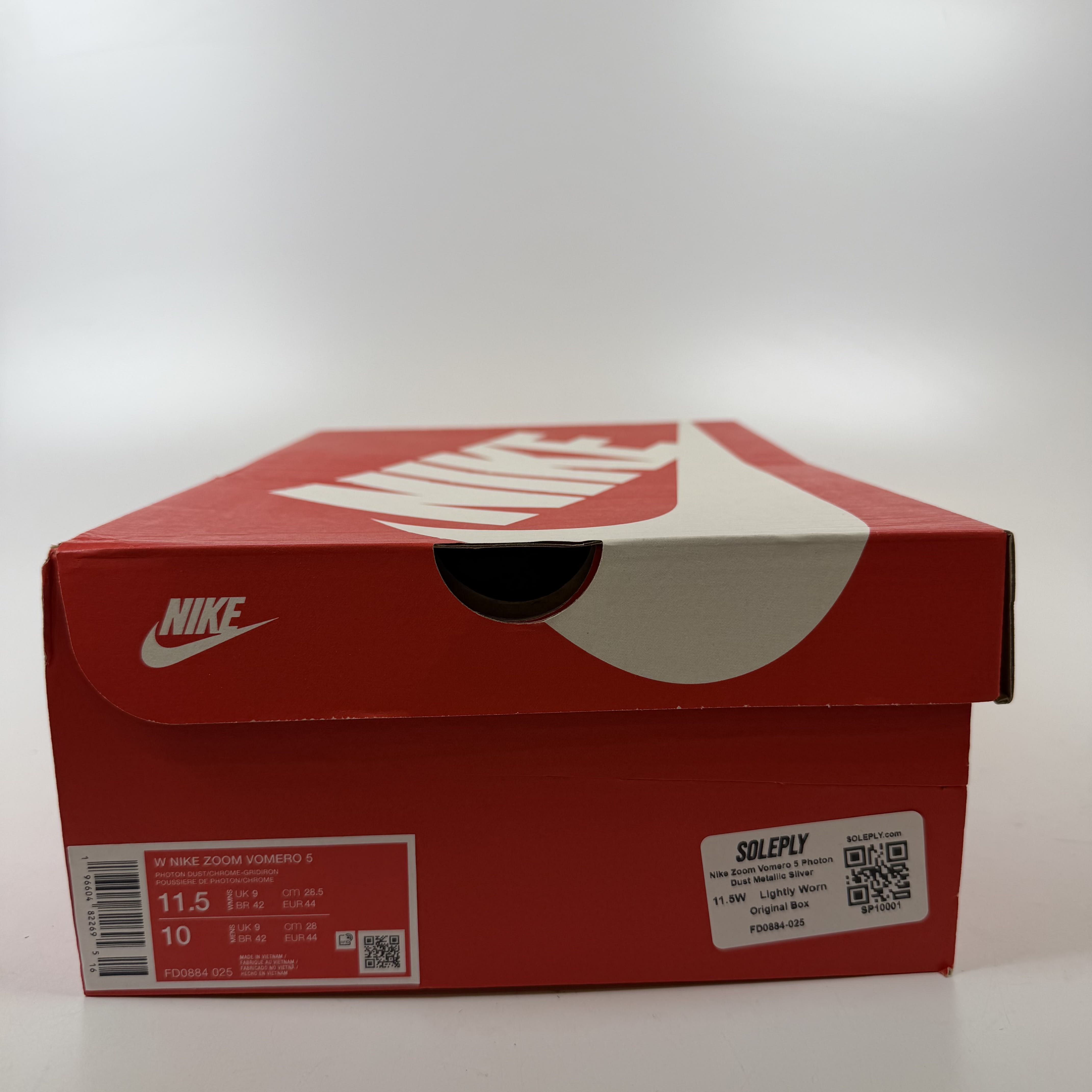 SP10001 Nike Zoom Vomero 5 Photon Dust Metallic Silver (Women's)