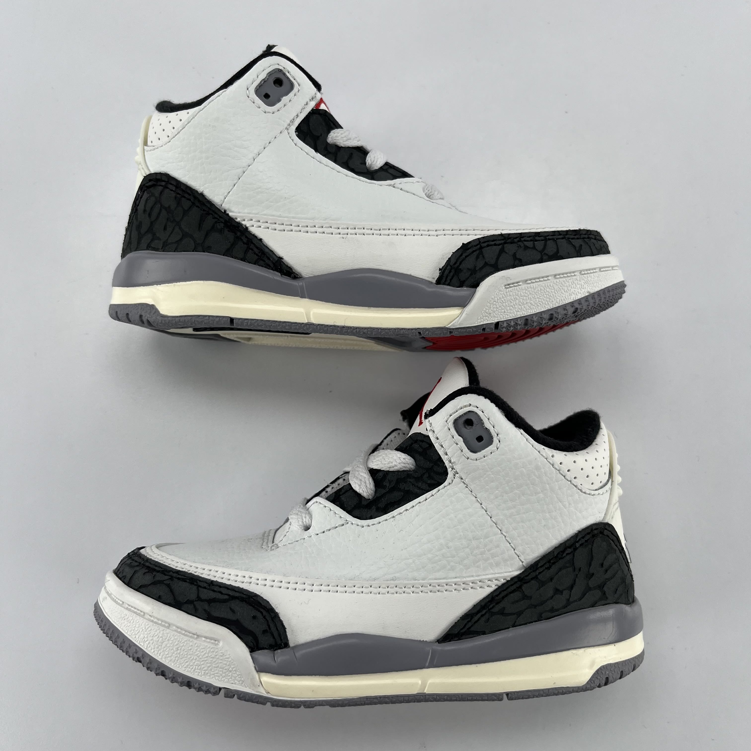 256367 Jordan 3 Retro Cement Grey (TD)