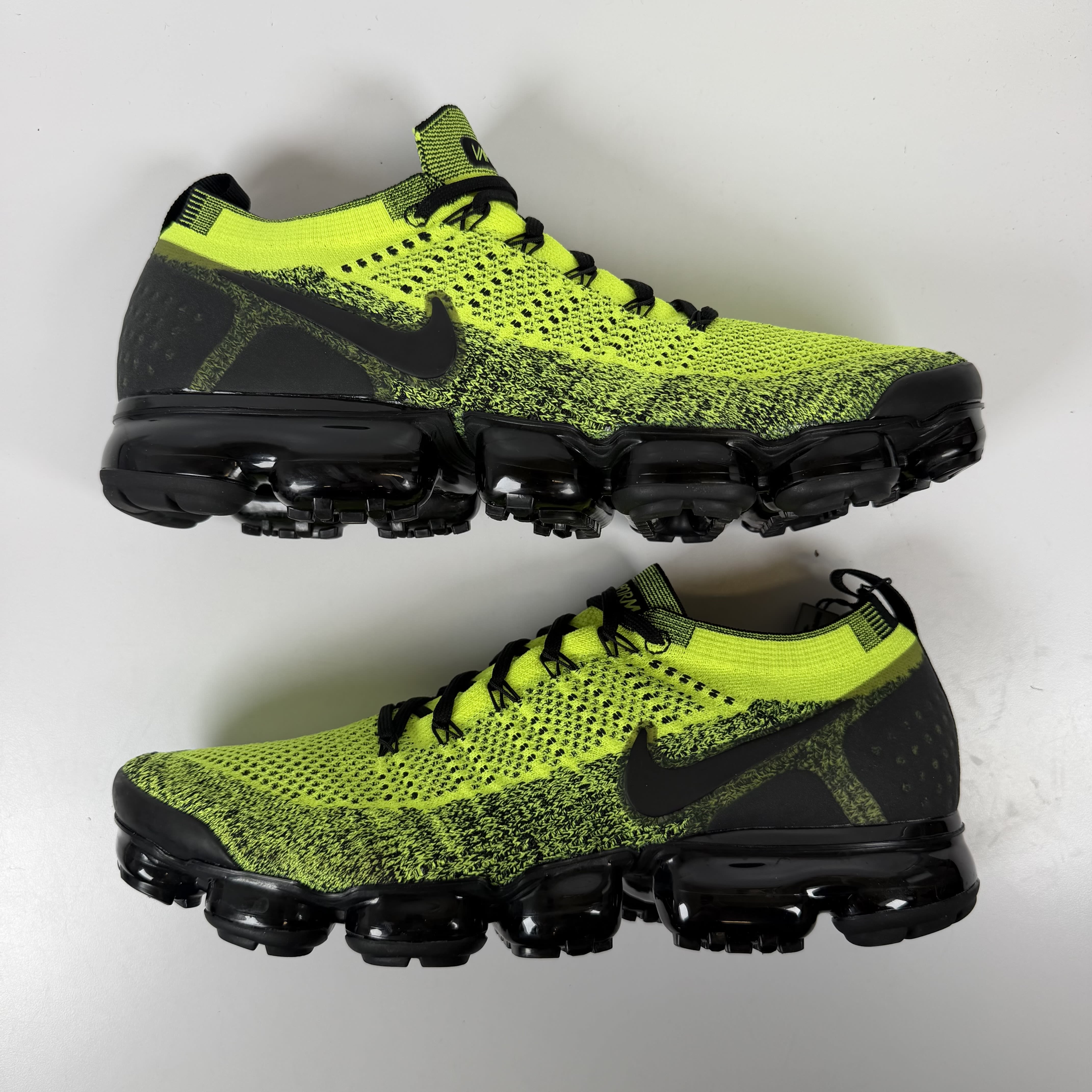 SP7721 Nike Air VaporMax Flyknit 2 Volt Black