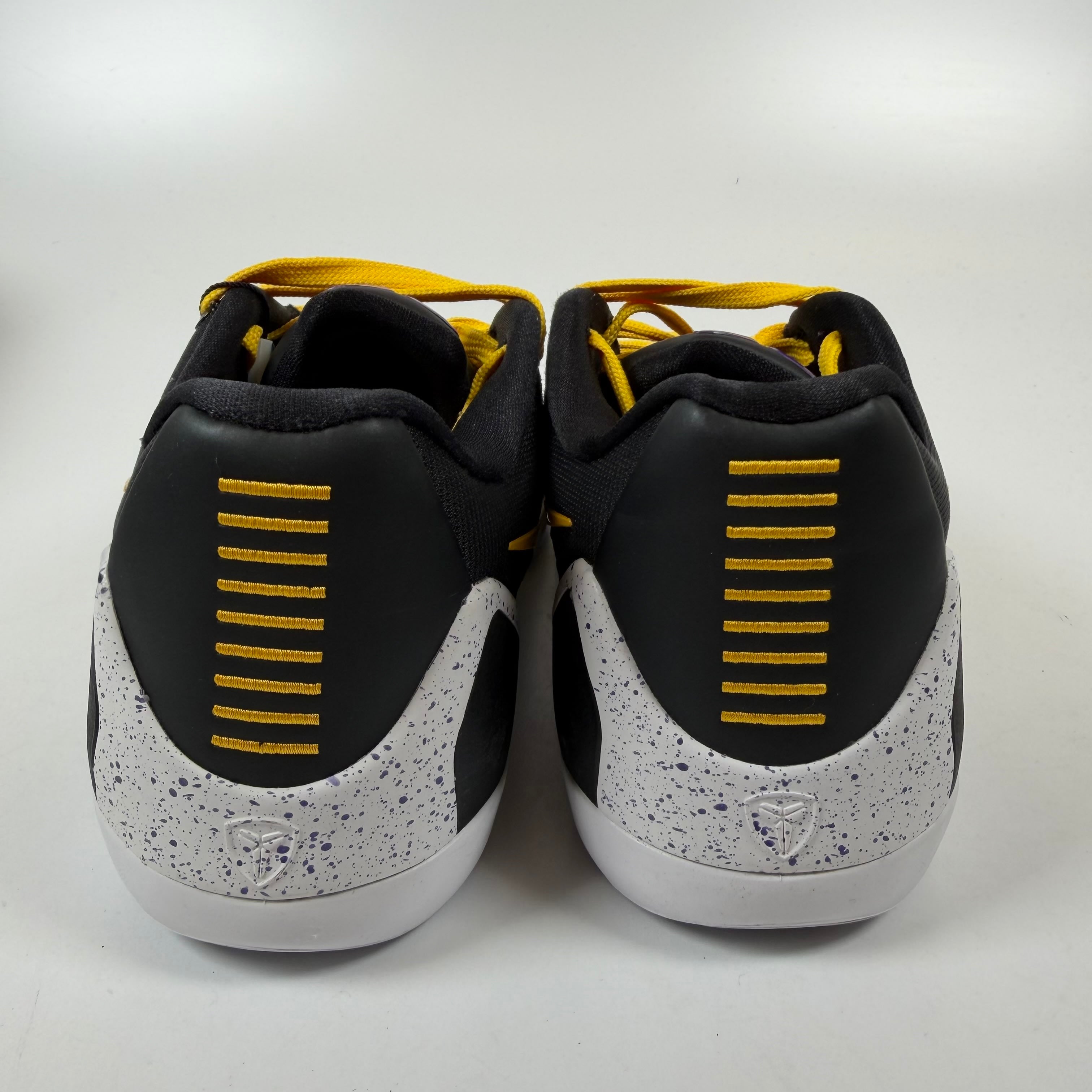 SP7677 Nike Kobe 9 EM Low Protro TB Black University Gold