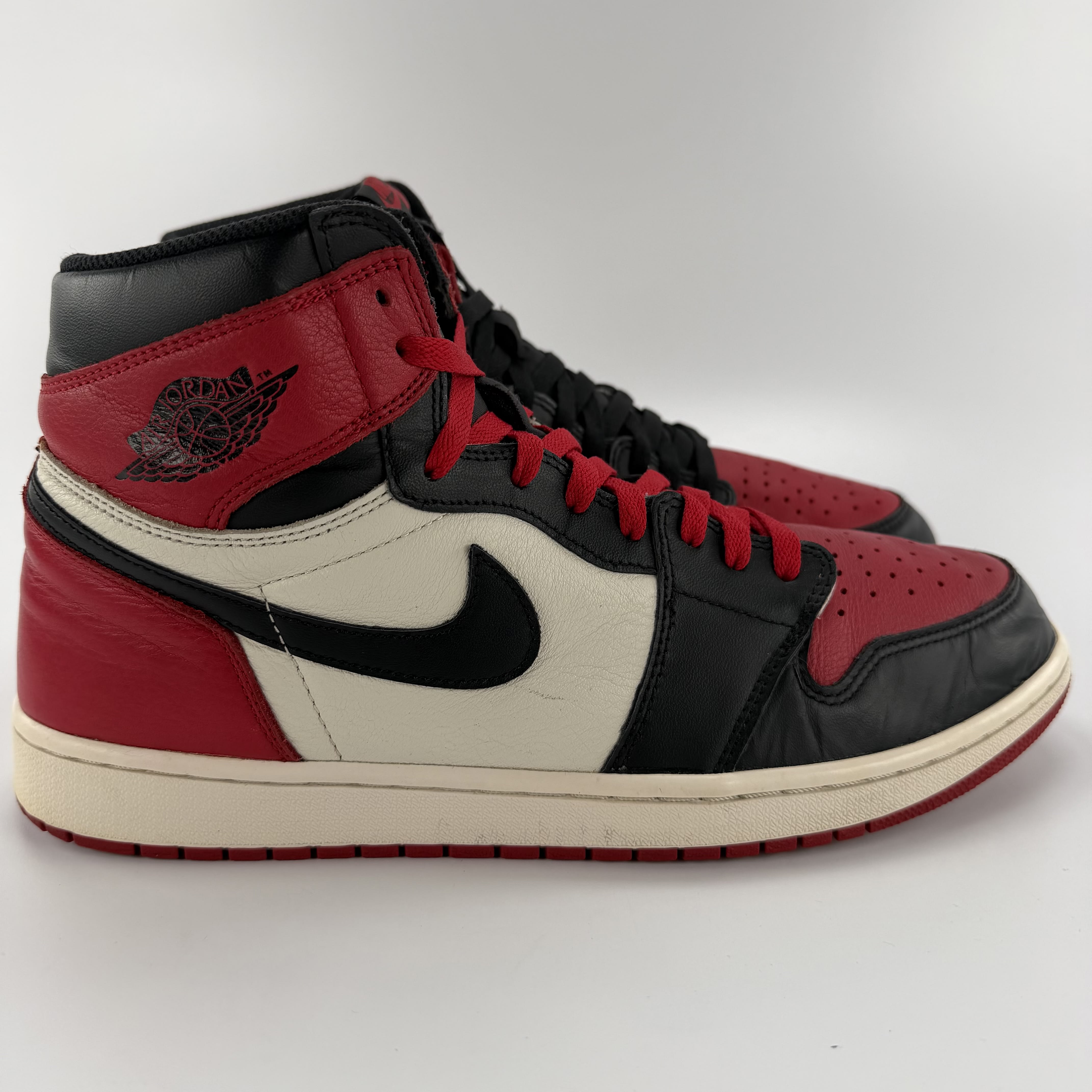 455584 Jordan 1 Retro High Bred Toe