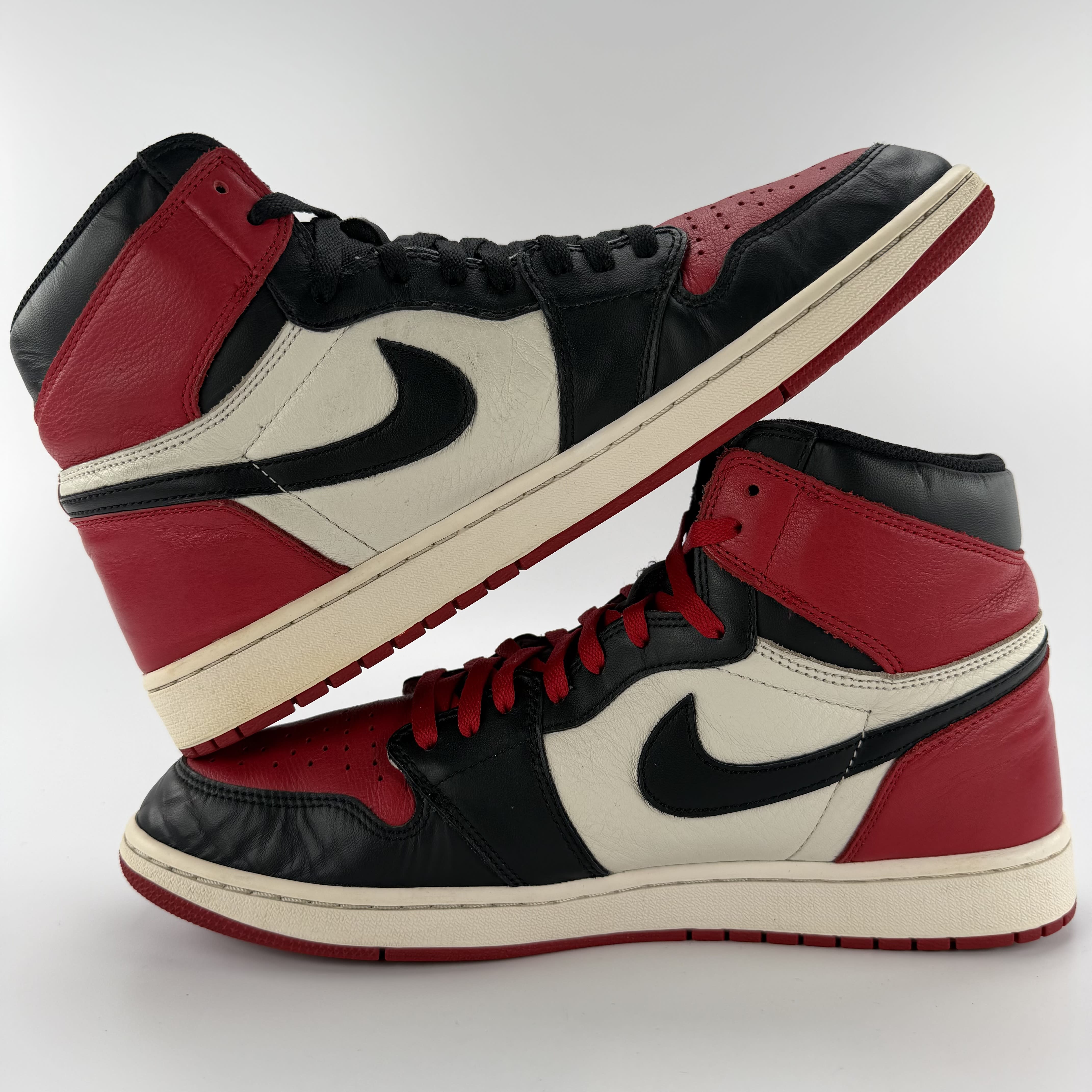 455584 Jordan 1 Retro High Bred Toe