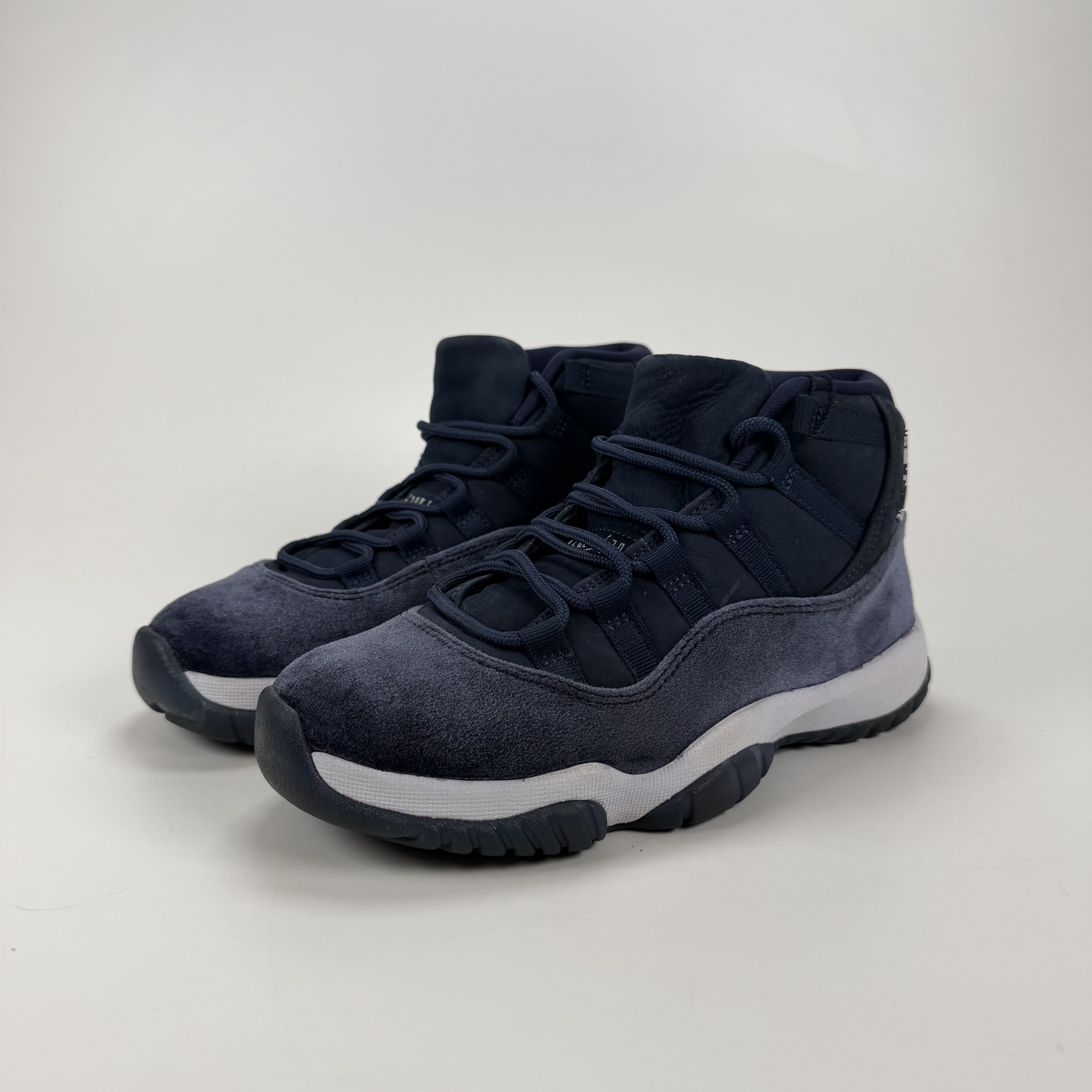SP4455 Jordan 11 Retro Midnight Navy (Women's)