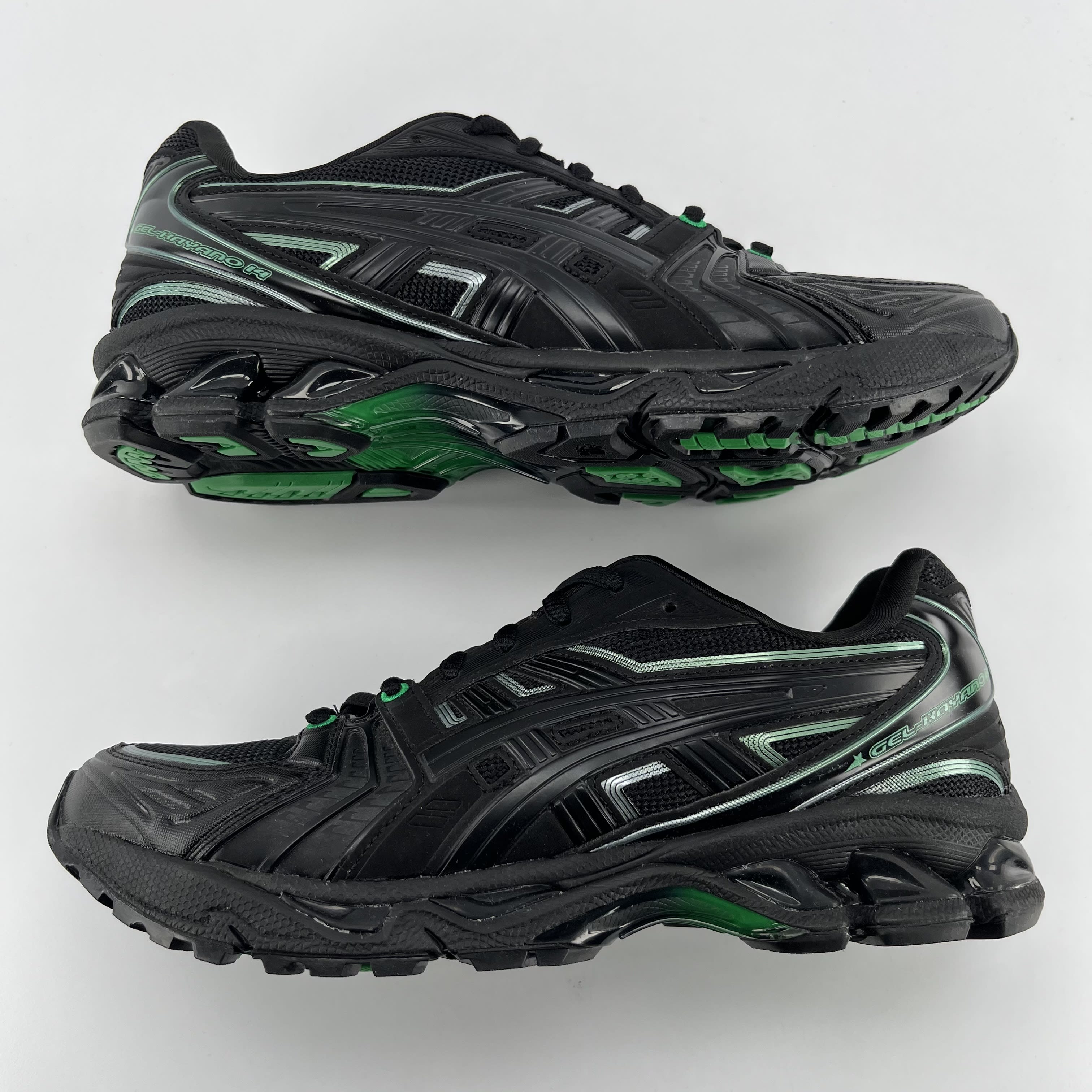 437216 ASICS Gel-Kayano 14 8ON8 Black Green