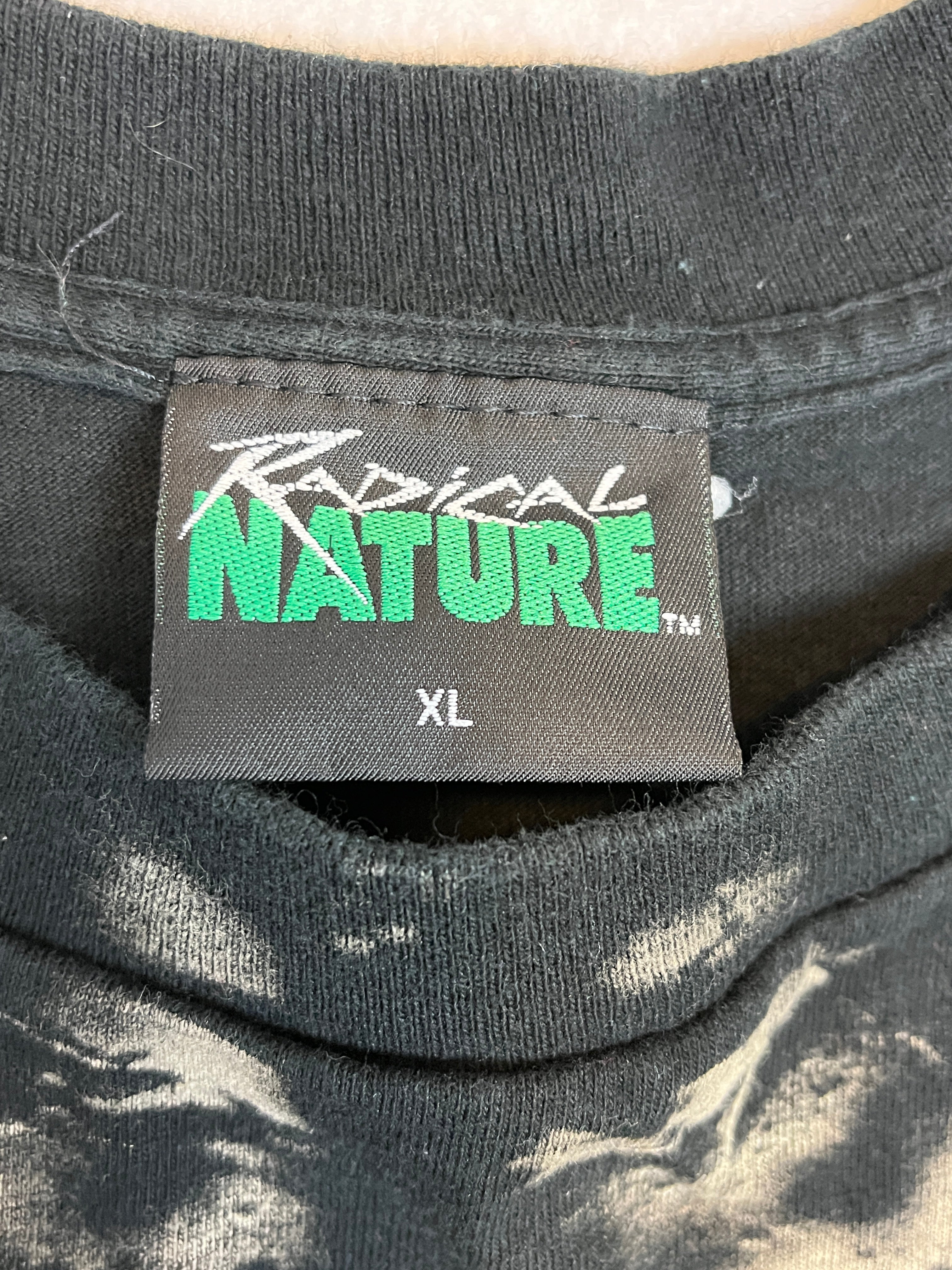 435569 (90s) Elephant All Over Print Animal T-Shirt