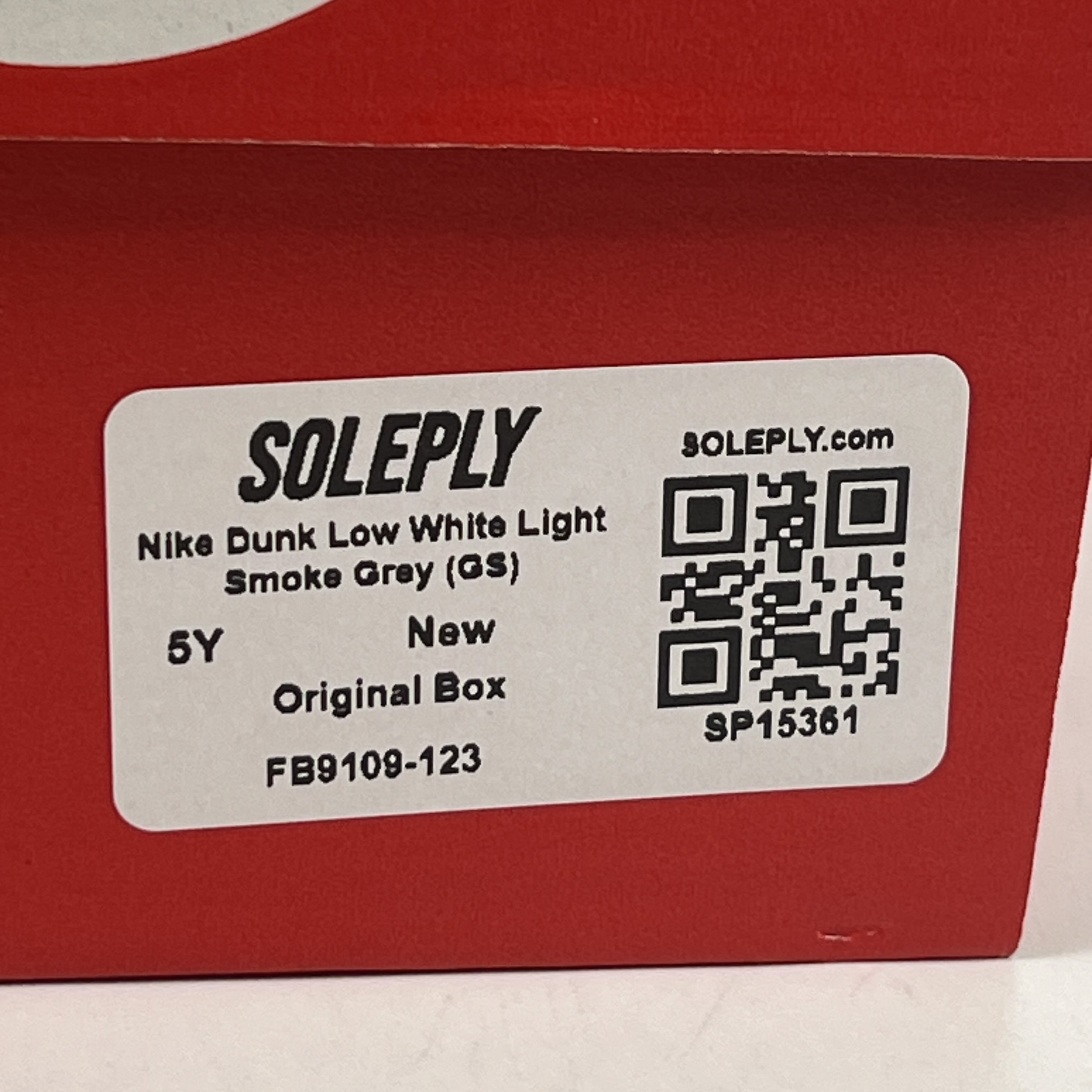 [SP15361] Nike Dunk Low White Light Smoke Grey (GS)
