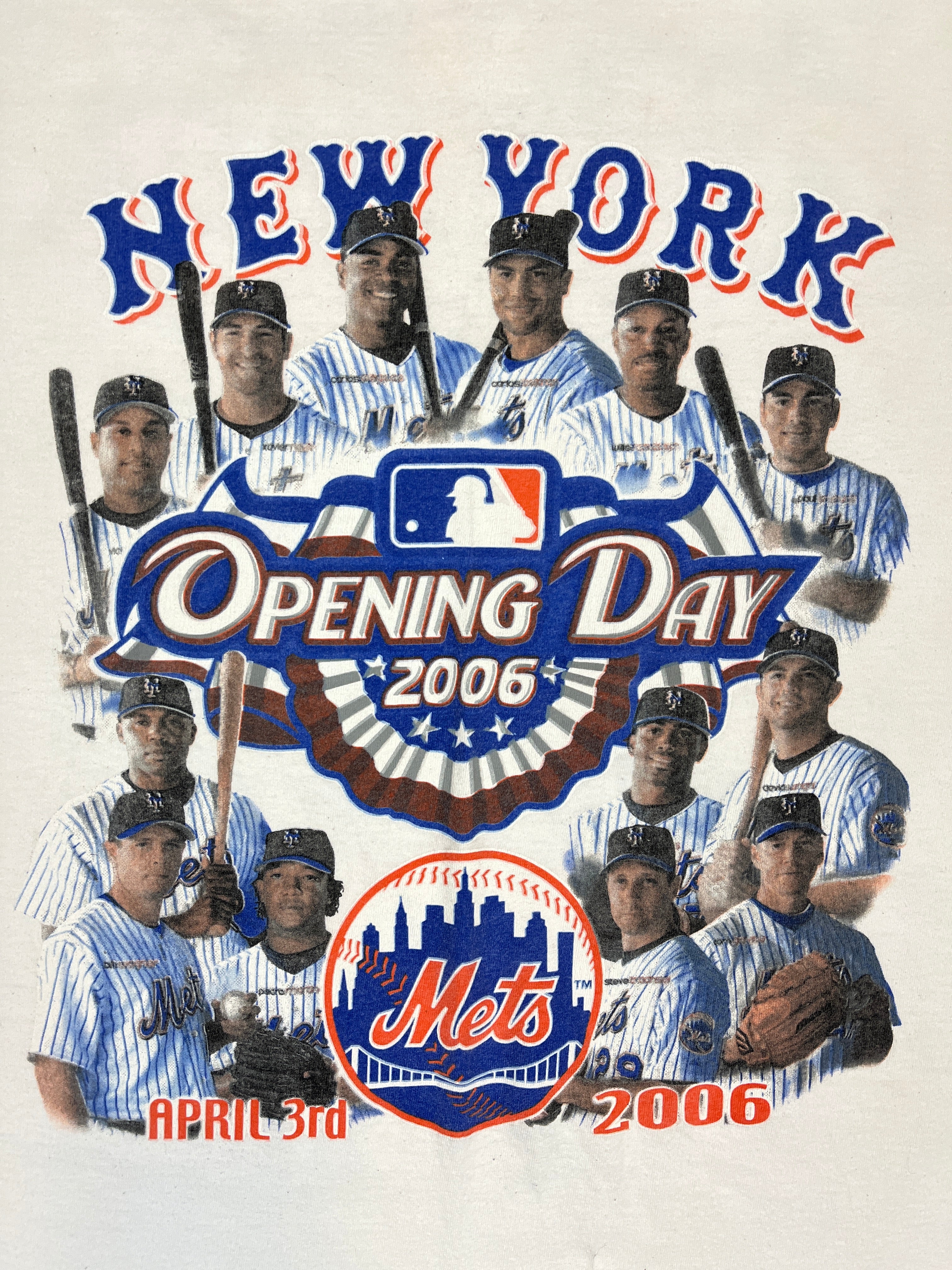 435505 (2006) New York Mets Opening Day Team Players Photo T-Shirt