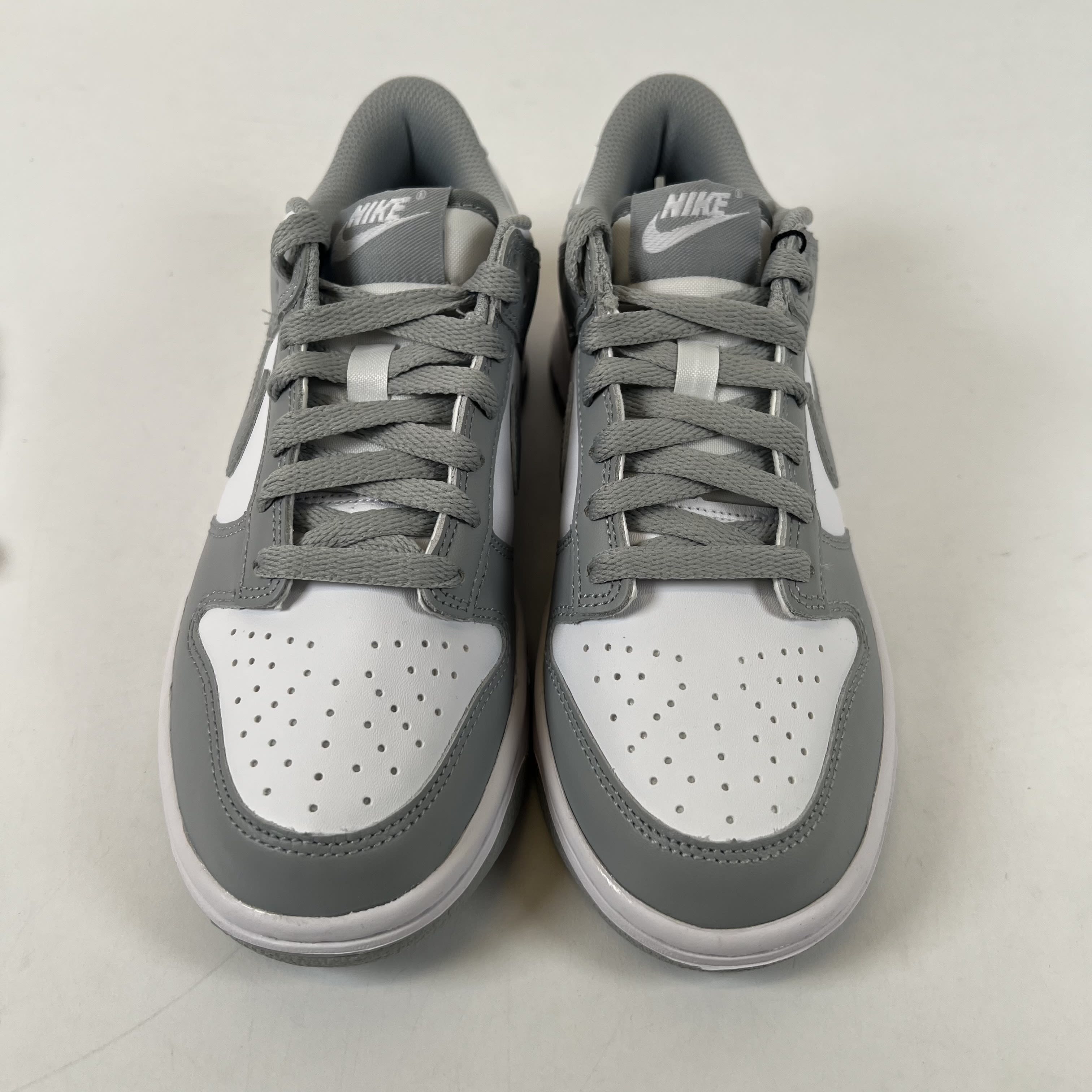 [SP15361] Nike Dunk Low White Light Smoke Grey (GS)