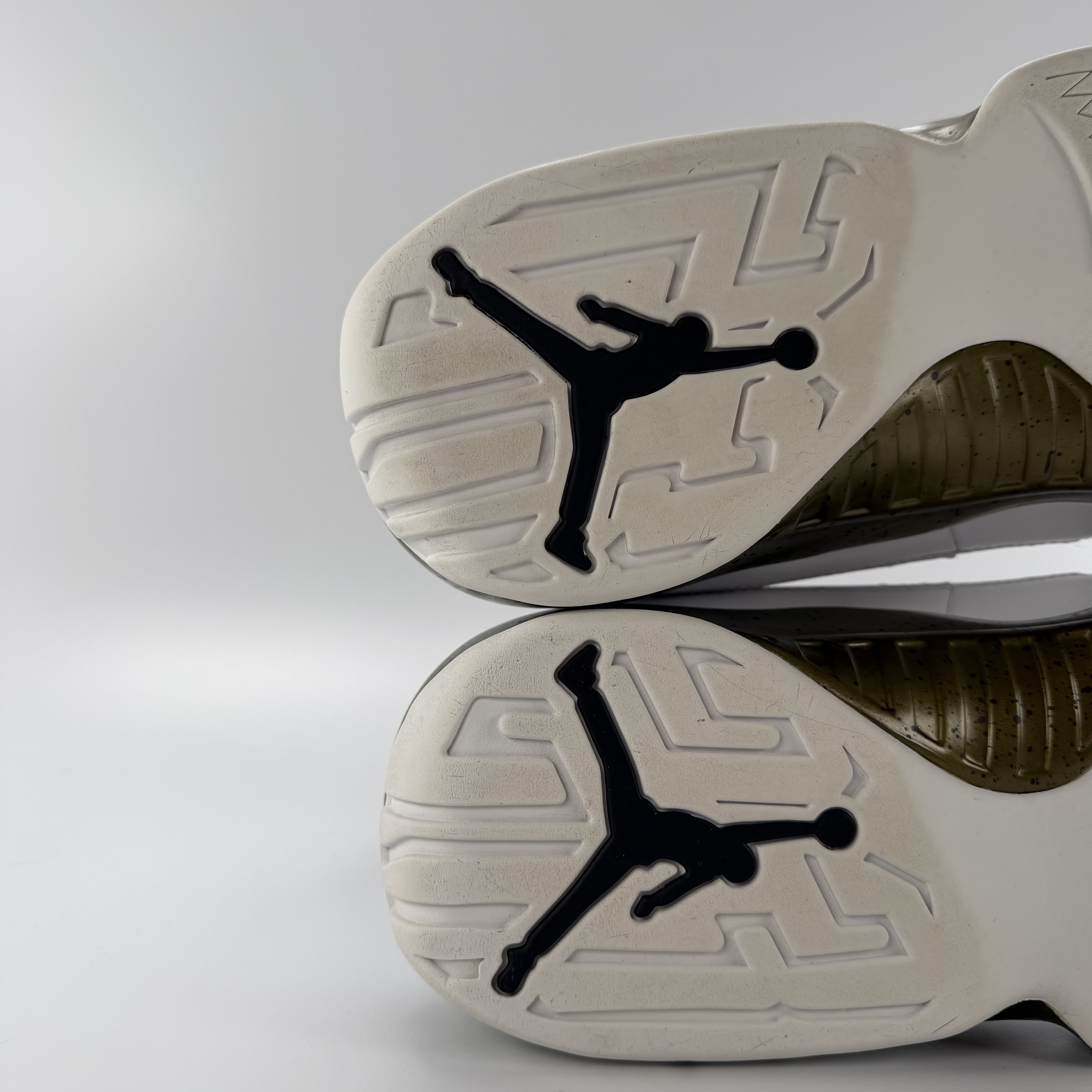 457741 Jordan 9 Retro Statue