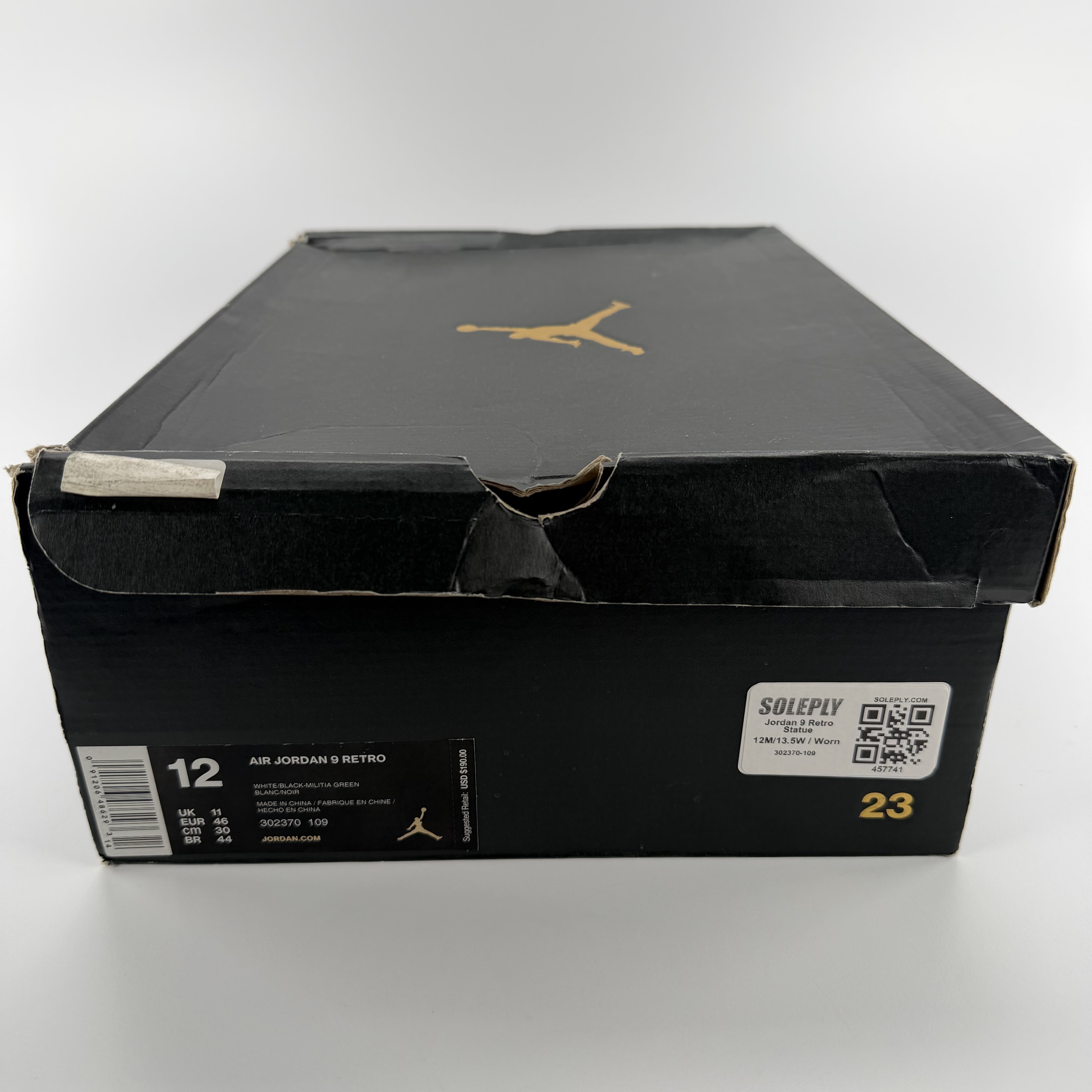 457741 Jordan 9 Retro Statue