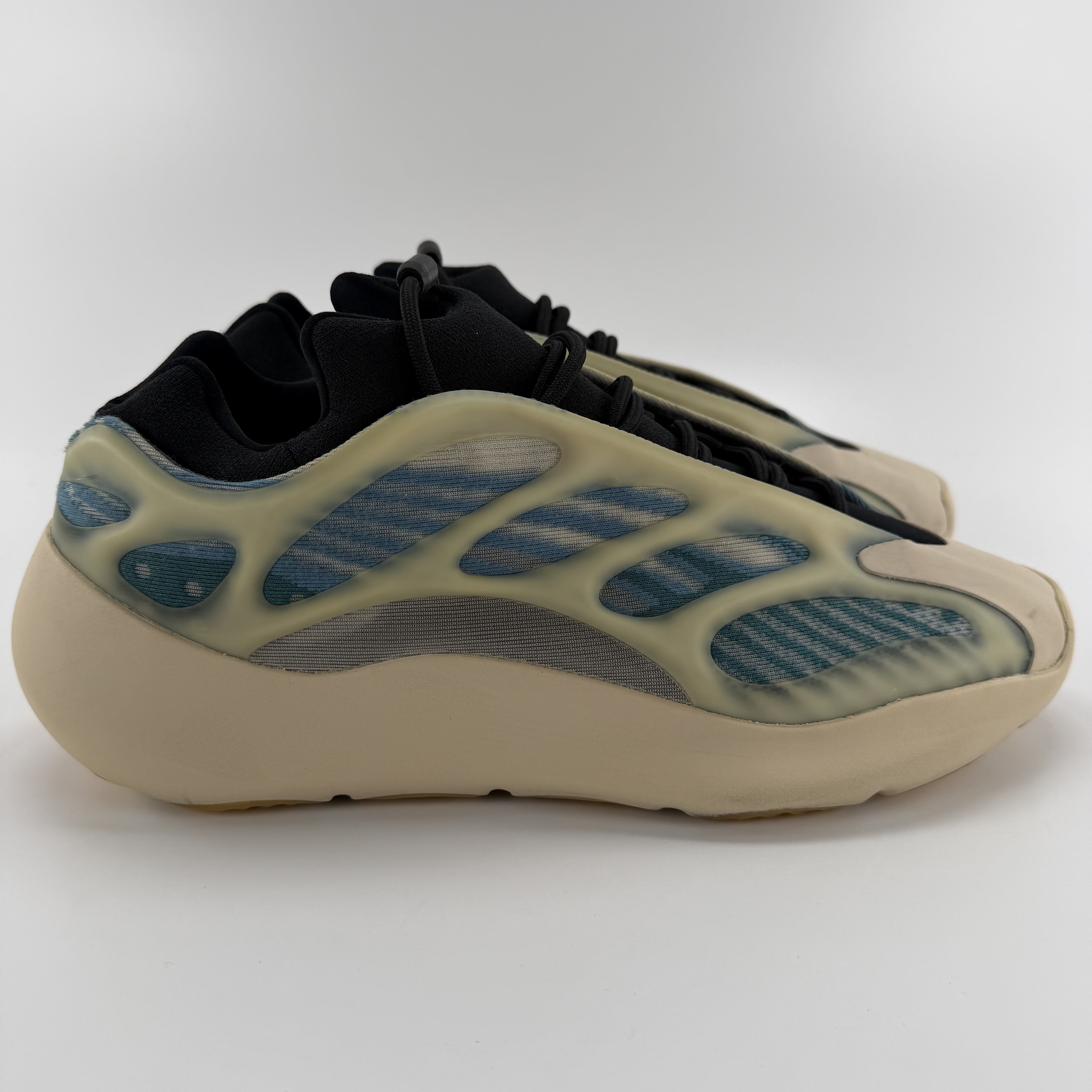 459847 adidas Yeezy 700 V3 Kyanite
