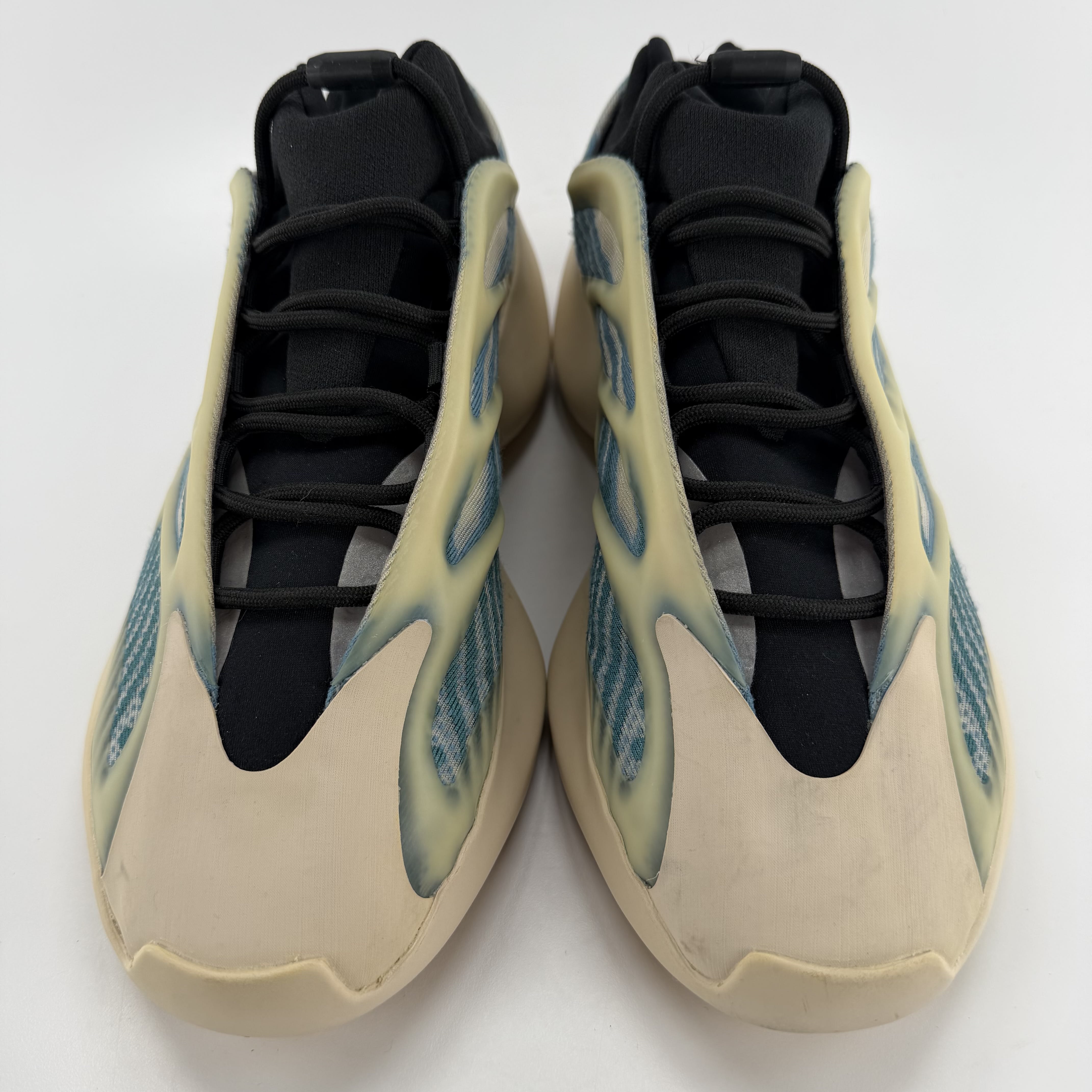 459847 adidas Yeezy 700 V3 Kyanite