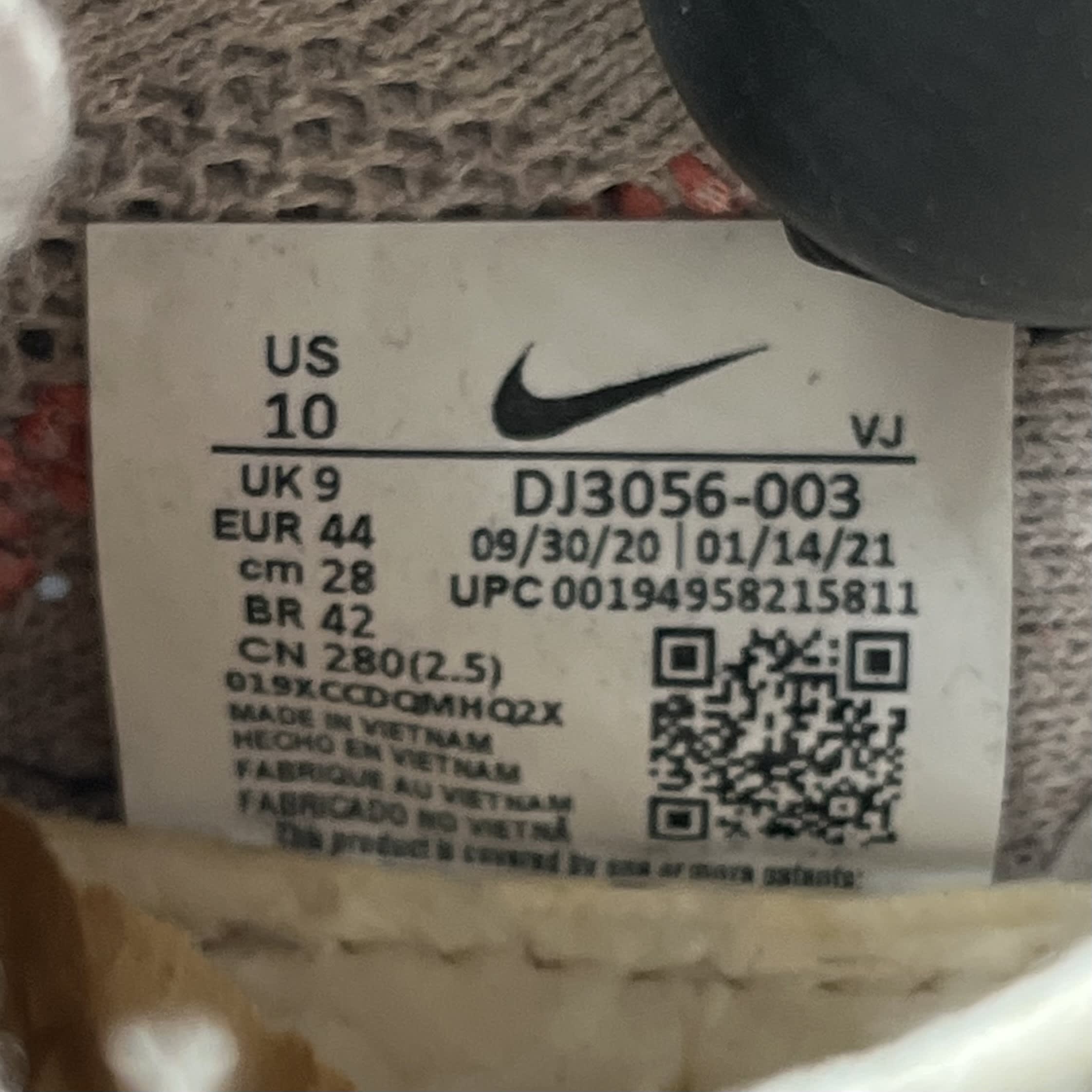 589007 Nike Space Hippie 01 Melon Tint Aquamarine