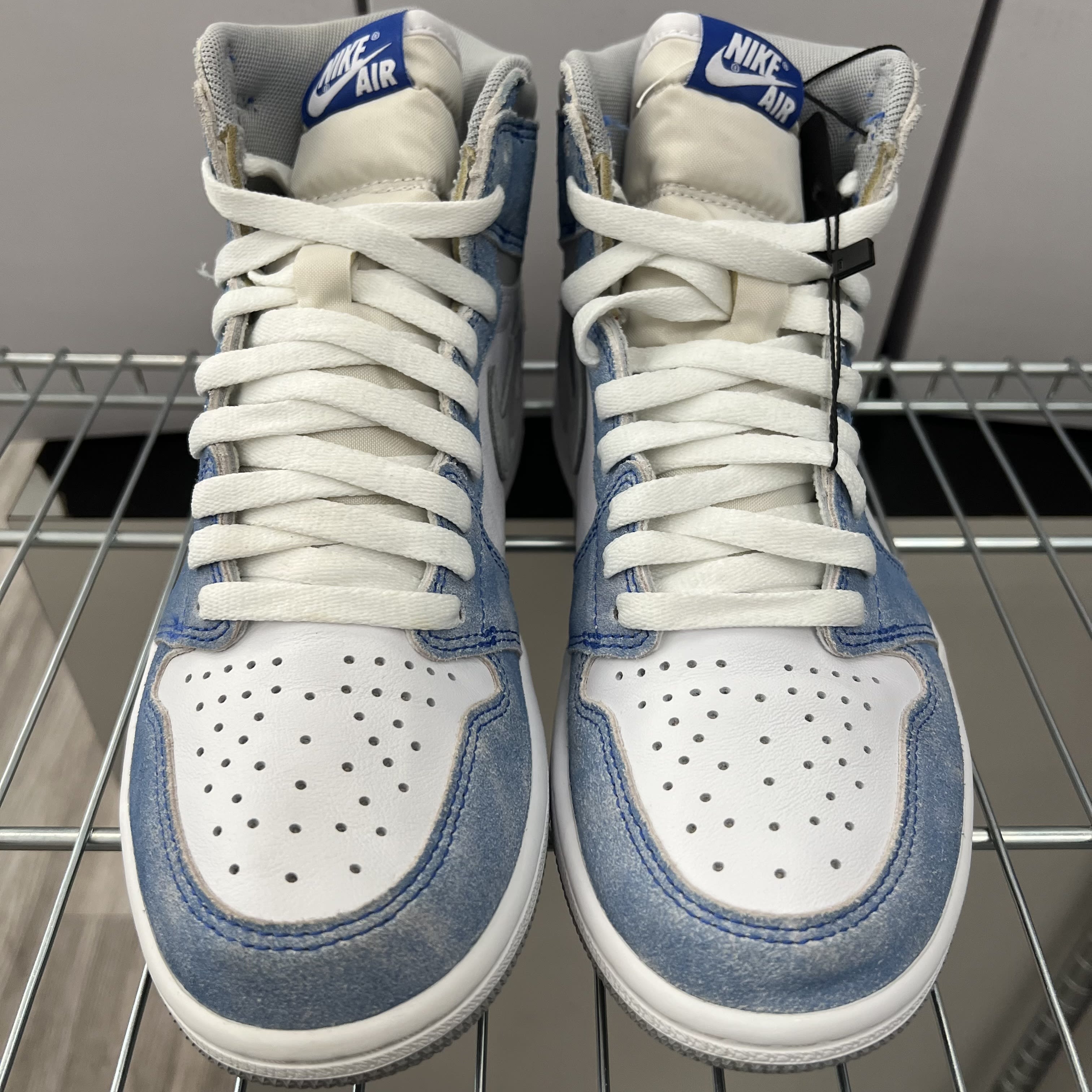 624831 Jordan 1 Retro High OG Hyper Royal