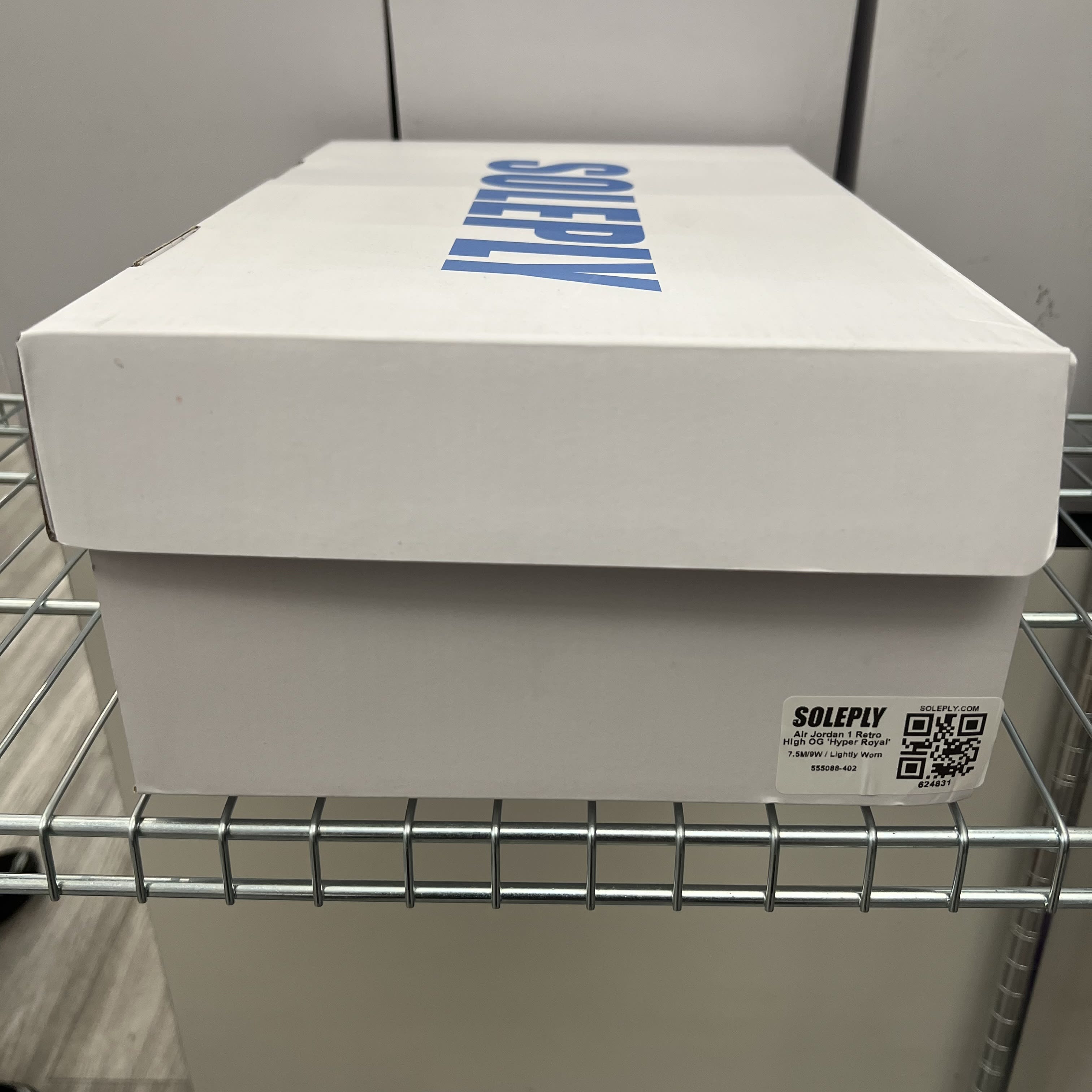 624831 Jordan 1 Retro High OG Hyper Royal
