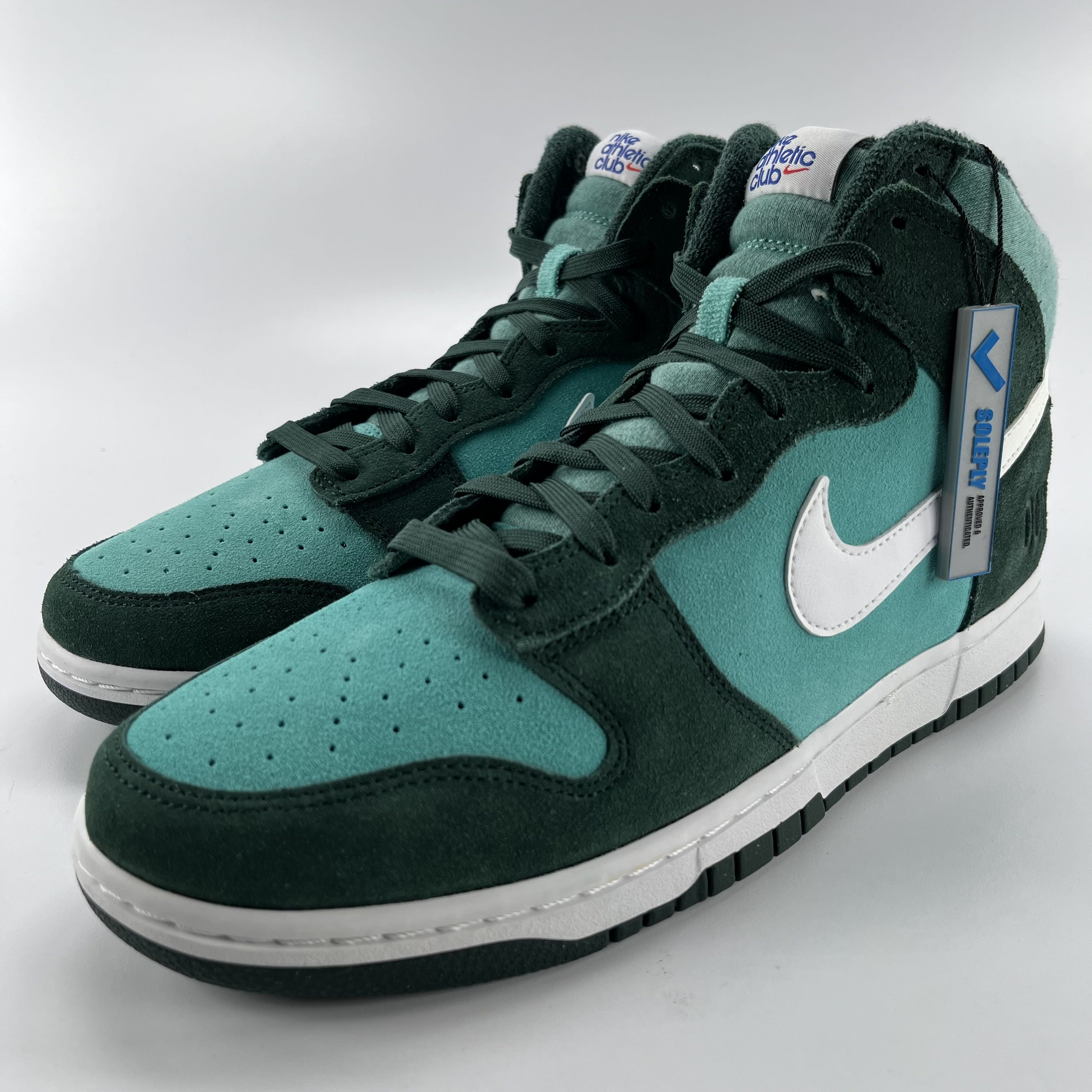 787759 Nike Dunk High Retro SE Athletic Club Pro Green