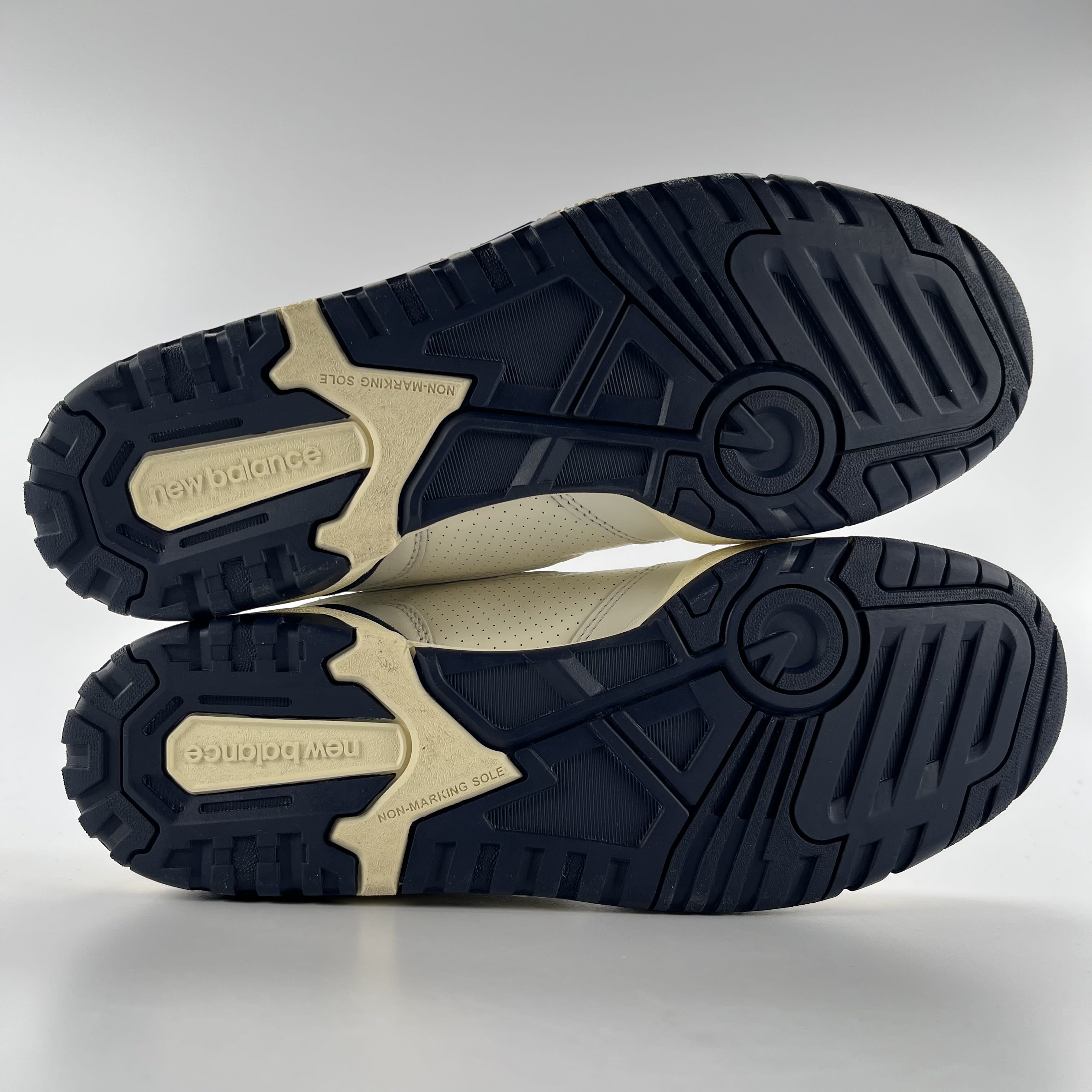 632813 New Balance 550 Aime Leon Dore White Navy